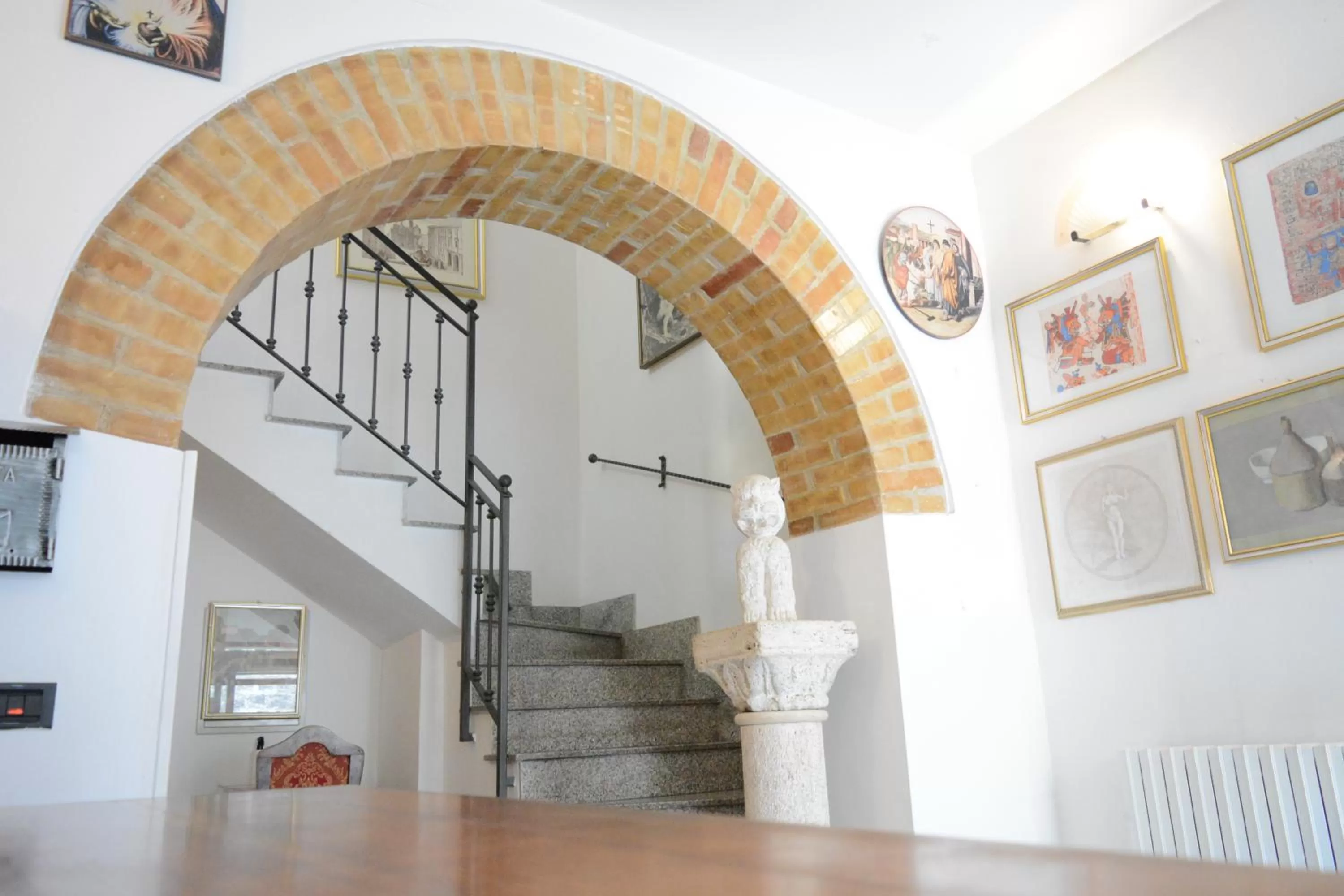 Facade/entrance, Lobby/Reception in Cantina Dell'Arte