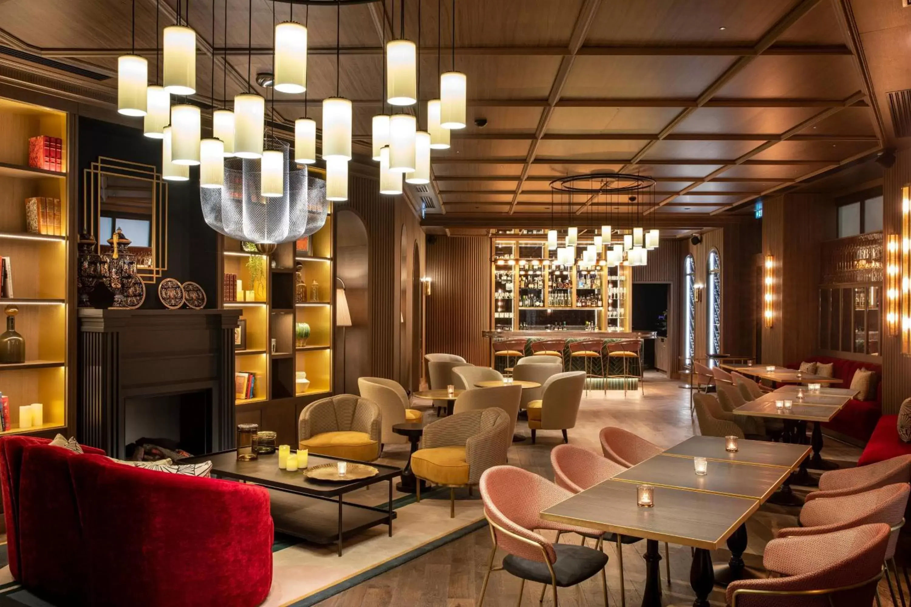 Restaurant/places to eat, Lounge/Bar in Maison Rouge Strasbourg Hotel & Spa, Autograph Collection