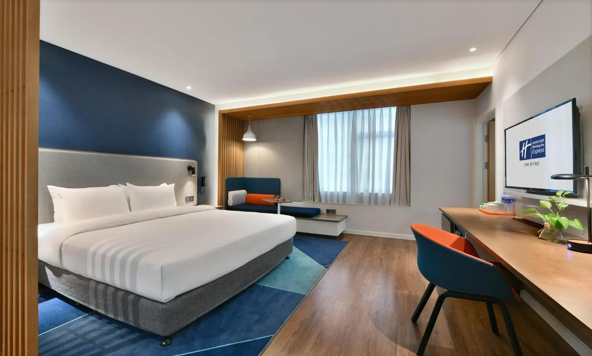 Photo of the whole room in Holiday Inn Express Chengdu North Railway Station, an IHG Hotel