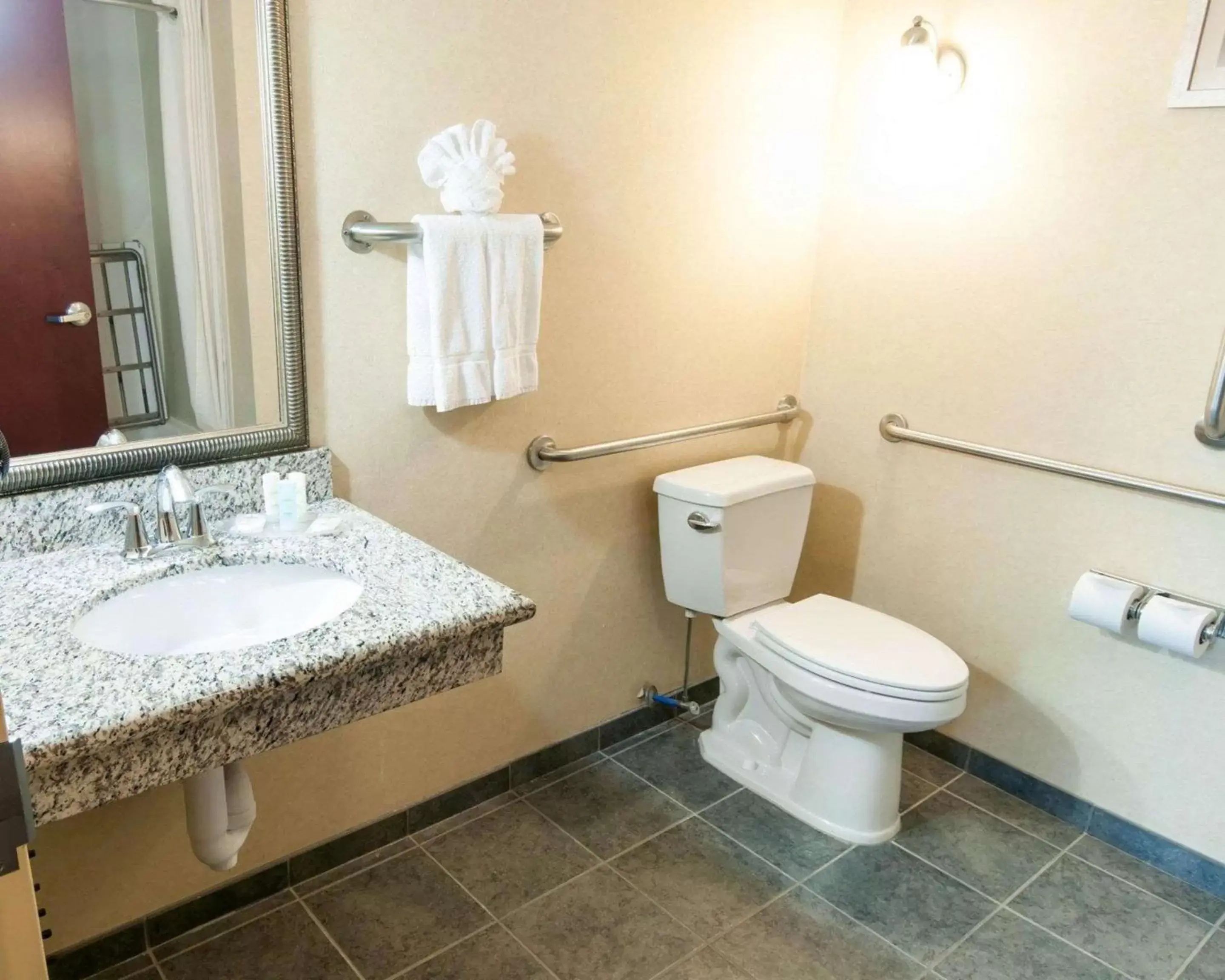 Bathroom in Hammock Inn and Suites Exton King of Prussia