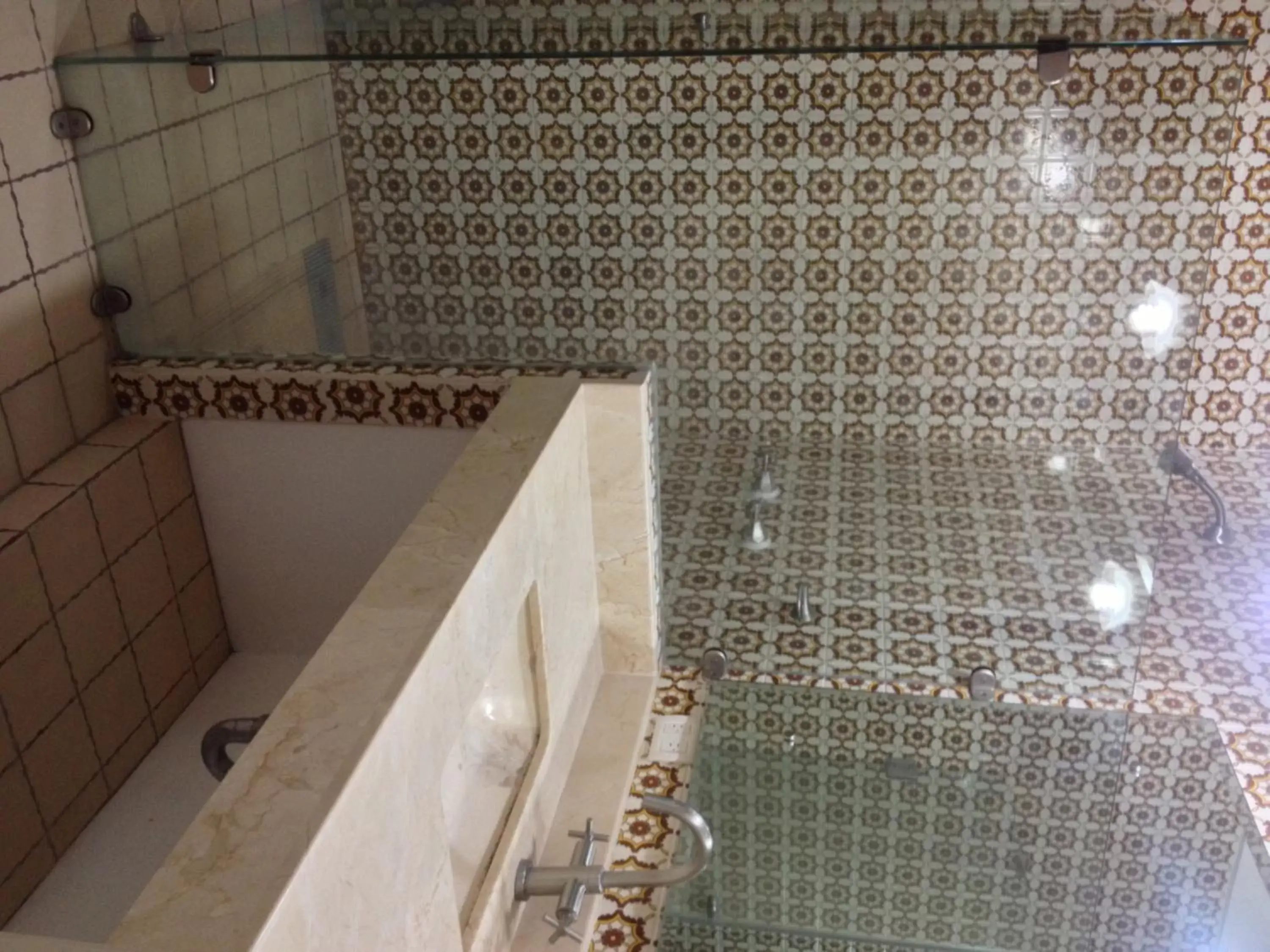 Shower, Bathroom in Mama Chuy Hotel & Villas