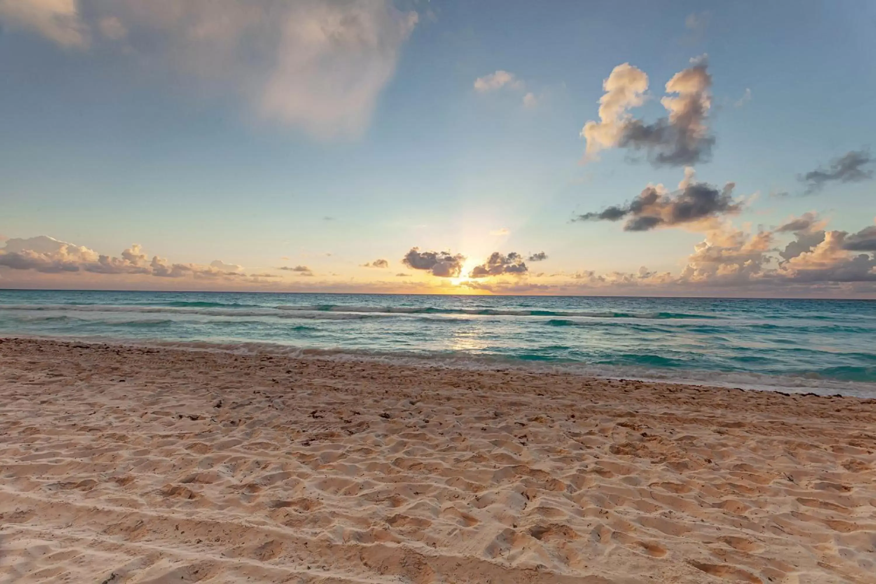 Beach in Royalton CHIC Cancun, An Autograph Collection All-Inclusive Resort - Adults Only