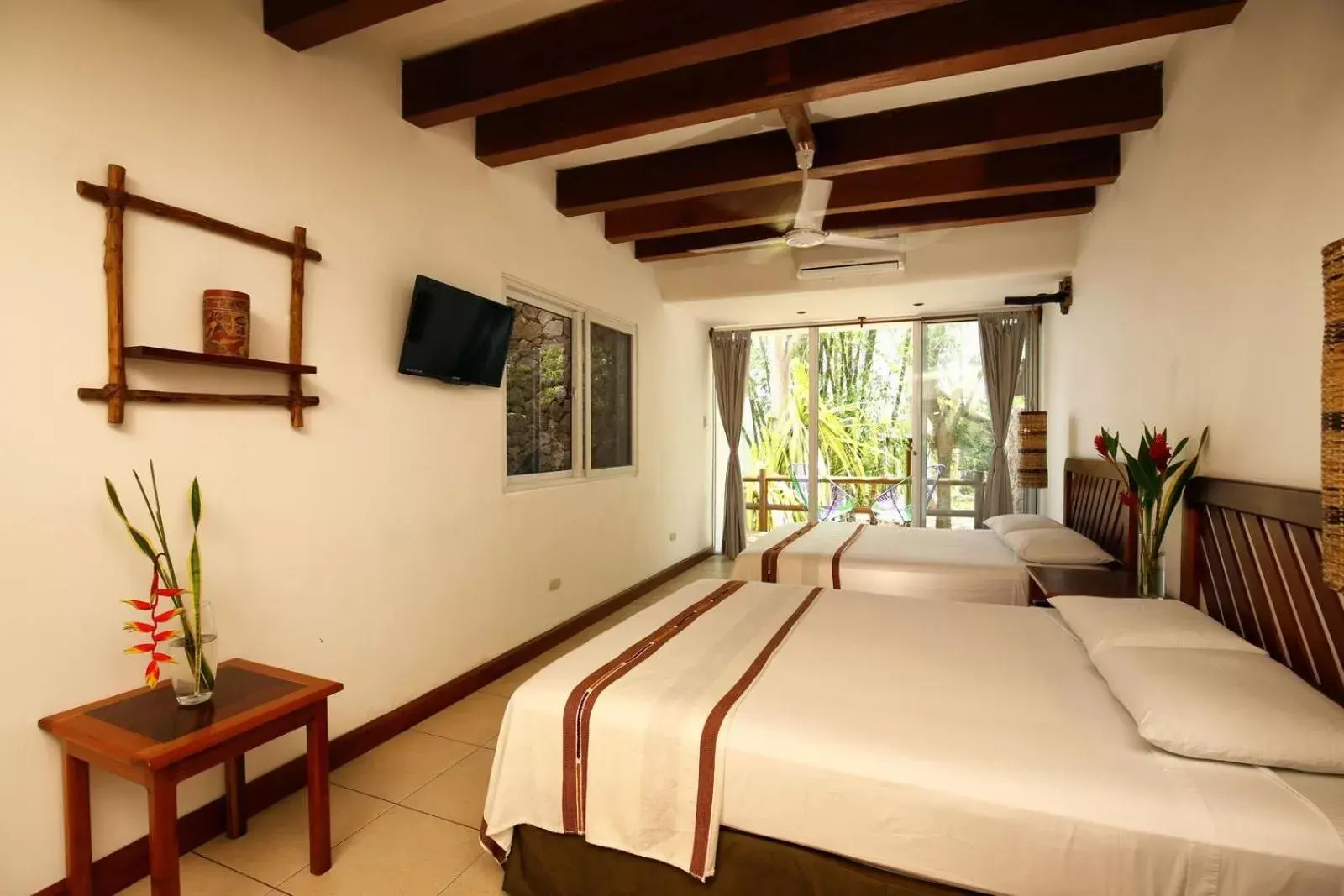 Twin Room in Hotel Maya Internacional Twin Room in Hotel Maya Internacional