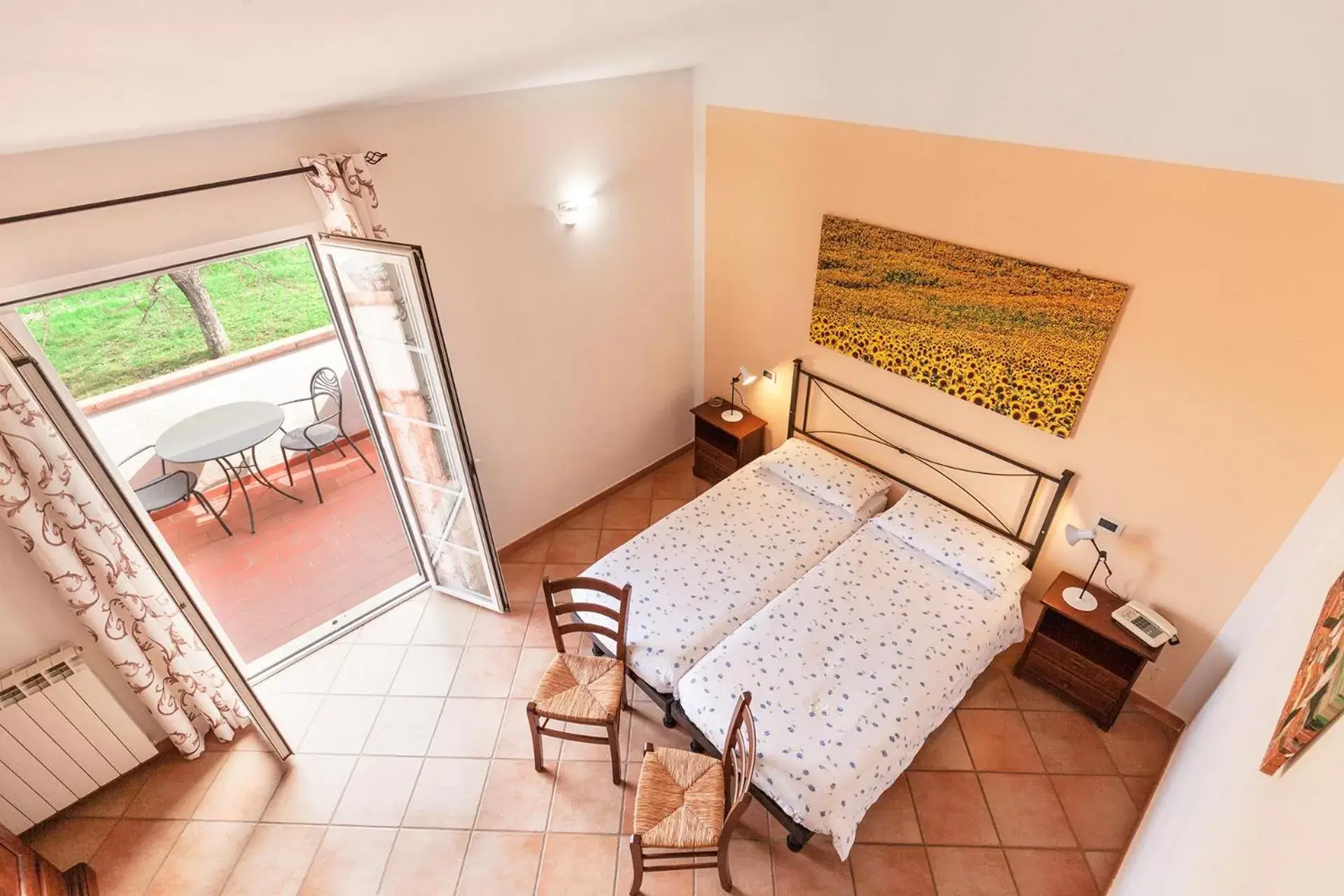 Photo of the whole room, Bed in Massa Vecchia