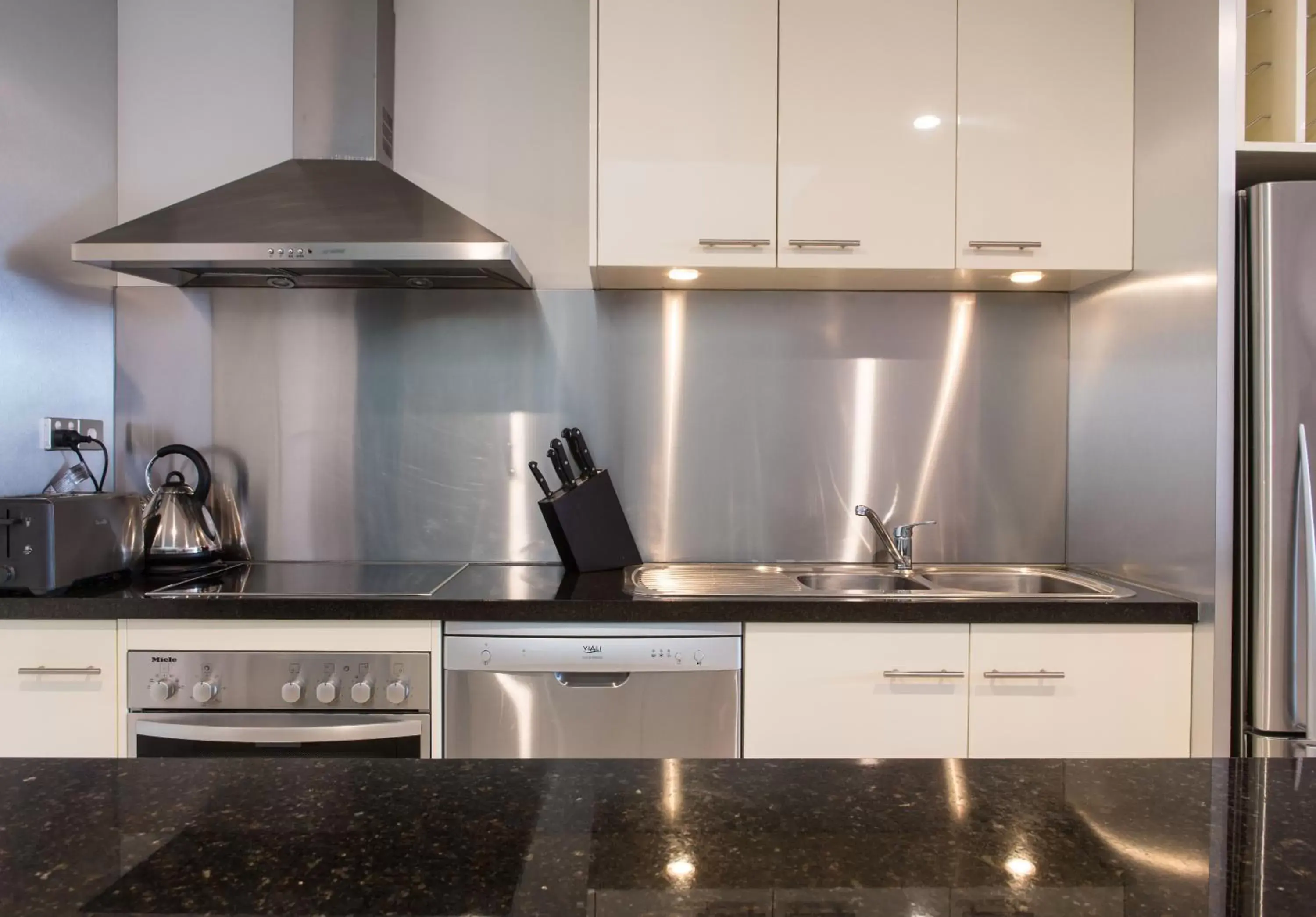 Kitchen/Kitchenette in Sullivans Cove Apartments