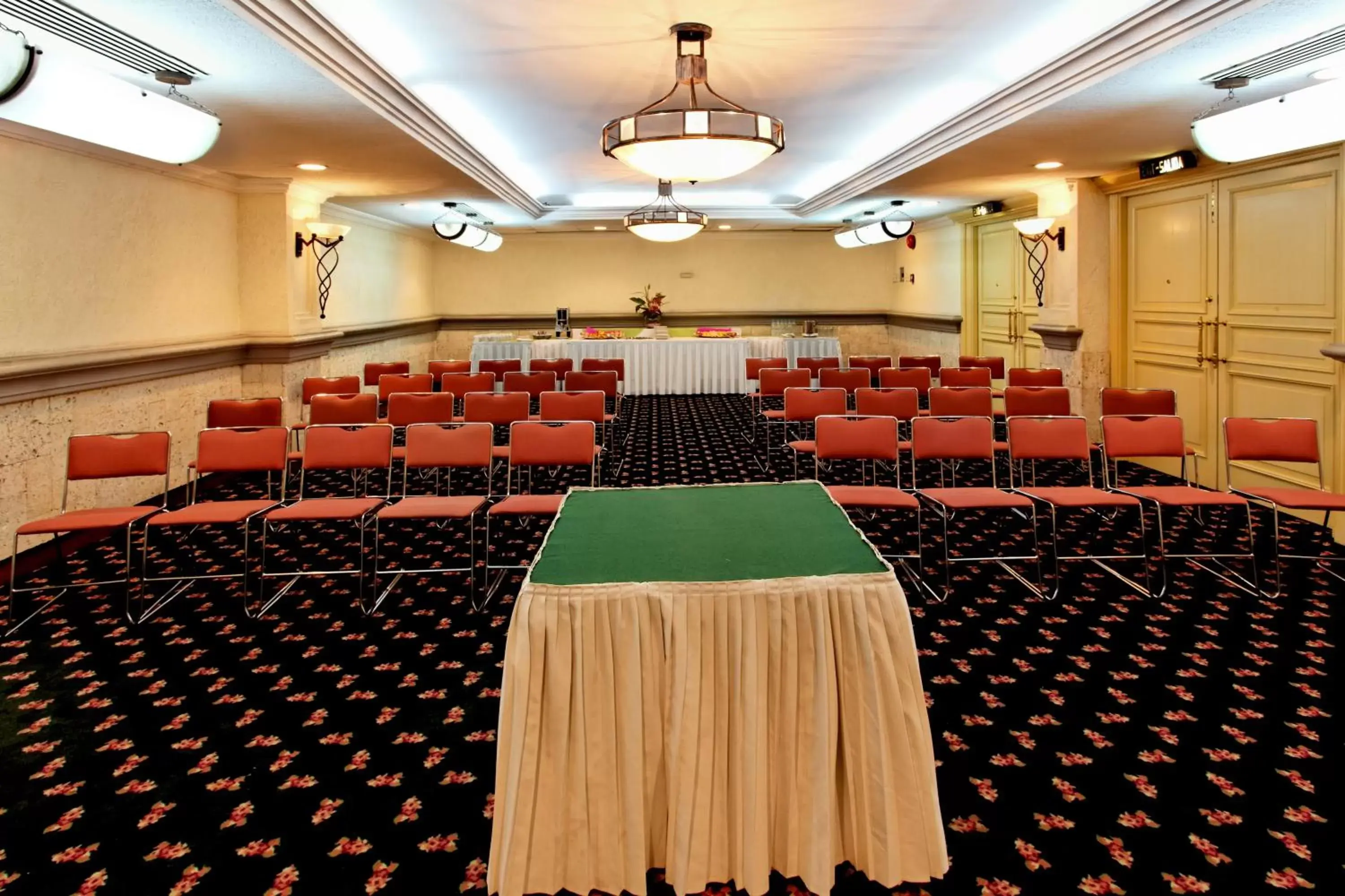 Meeting/conference room in Holiday Inn Queretaro Centro Historico, an IHG Hotel