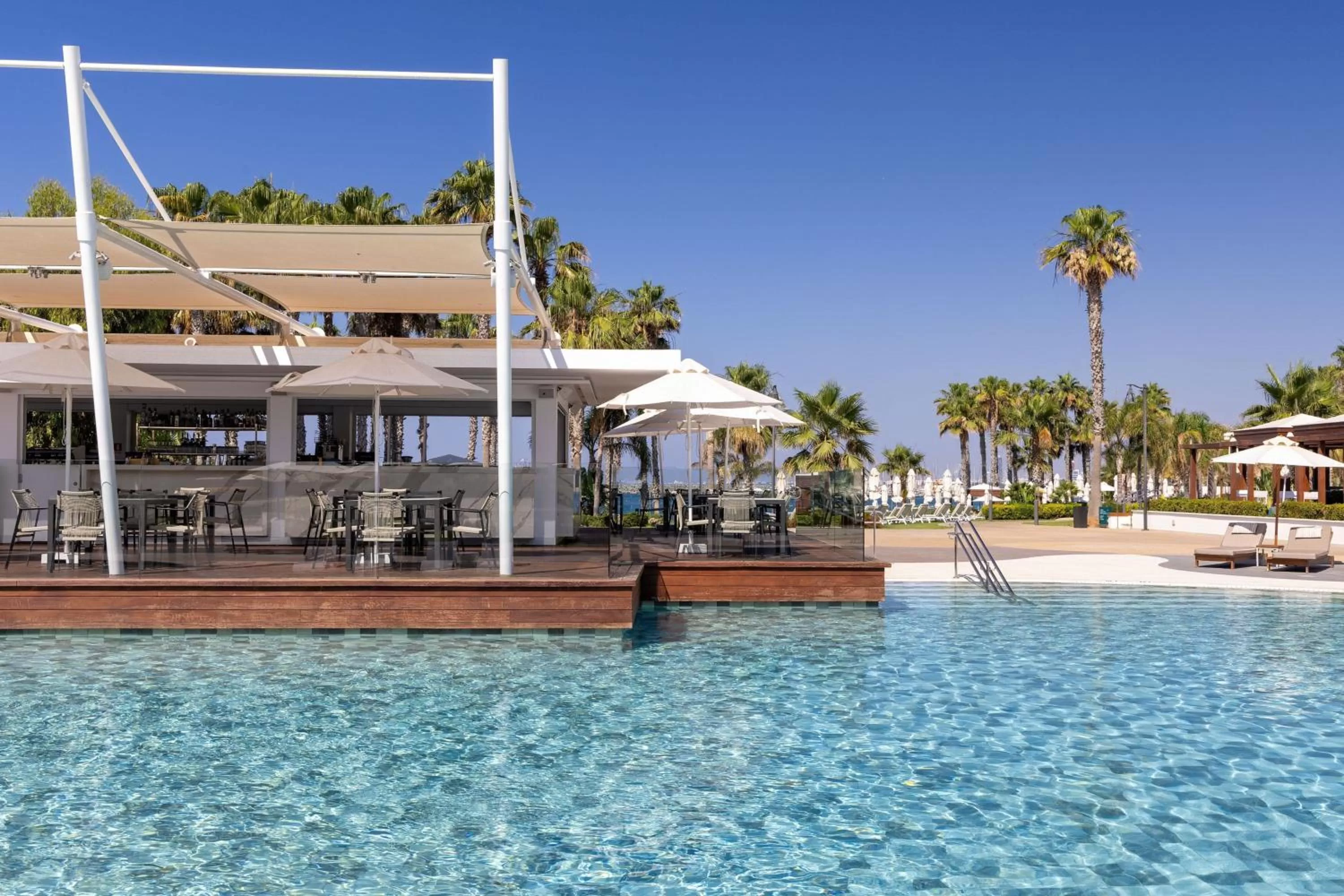 Swimming pool in Parklane, a Luxury Collection Resort & Spa, Limassol