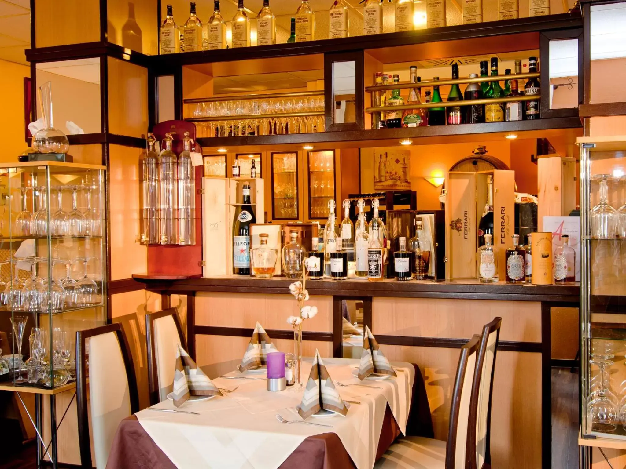 Lounge or bar in ACHAT Hotel Darmstadt Griesheim Lounge or bar in ACHAT Hotel Darmstadt Griesheim