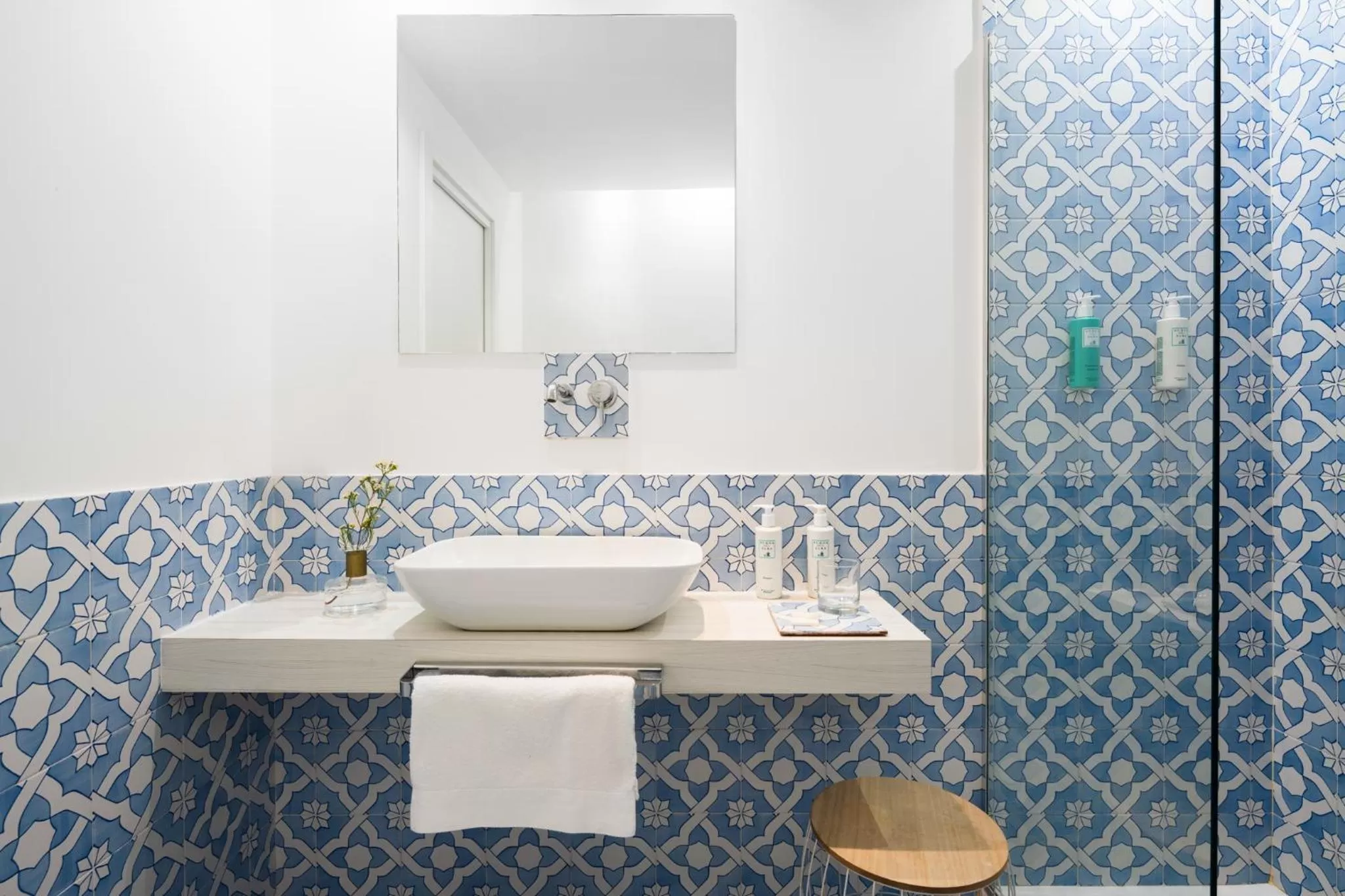 Toilet in Domo 20 Hotel & Rooftop