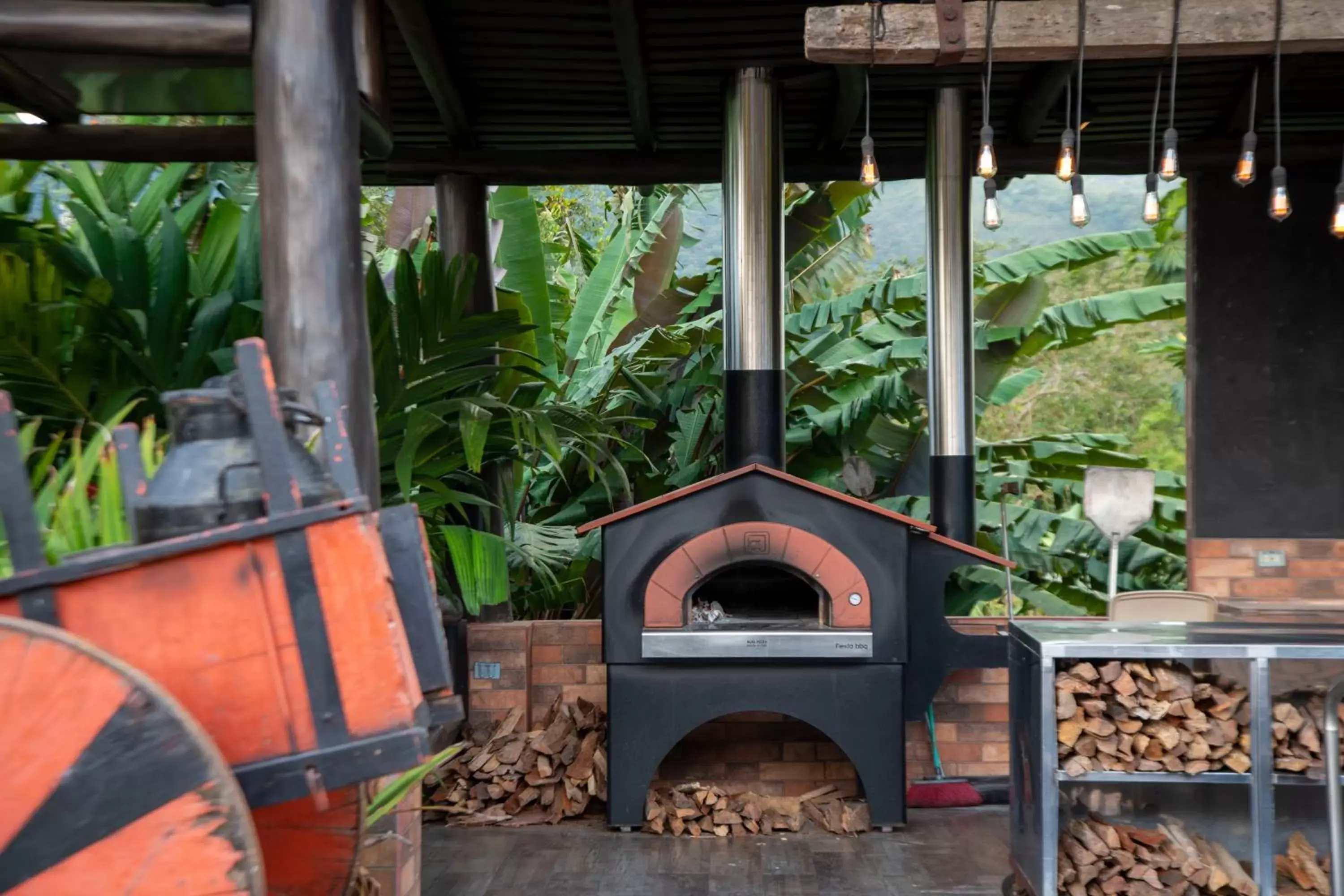 Restaurant/places to eat, BBQ Facilities in Arenal Manoa Resort & Hot Springs