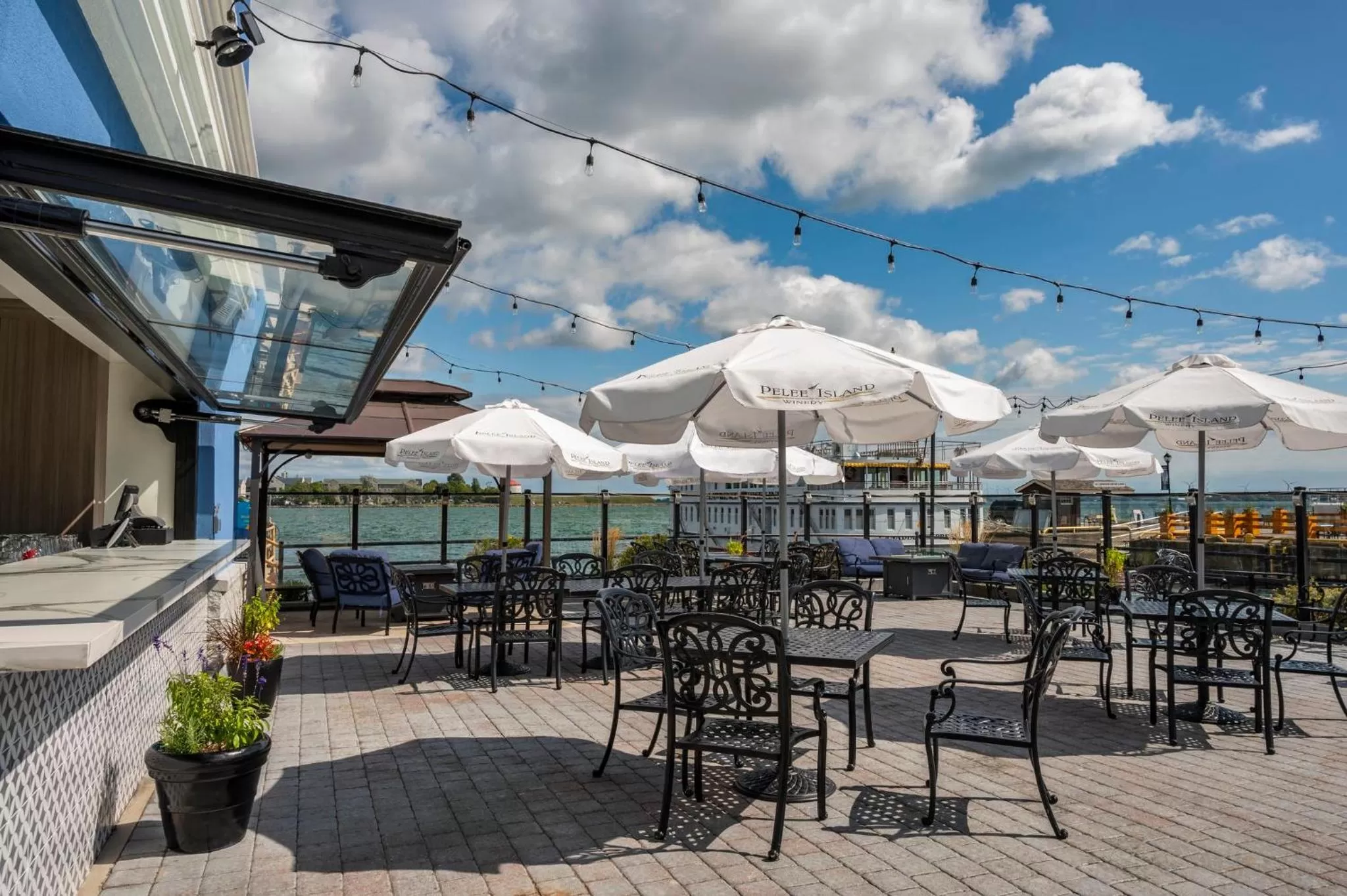 Restaurant/places to eat in Holiday Inn Kingston - Waterfront by IHG