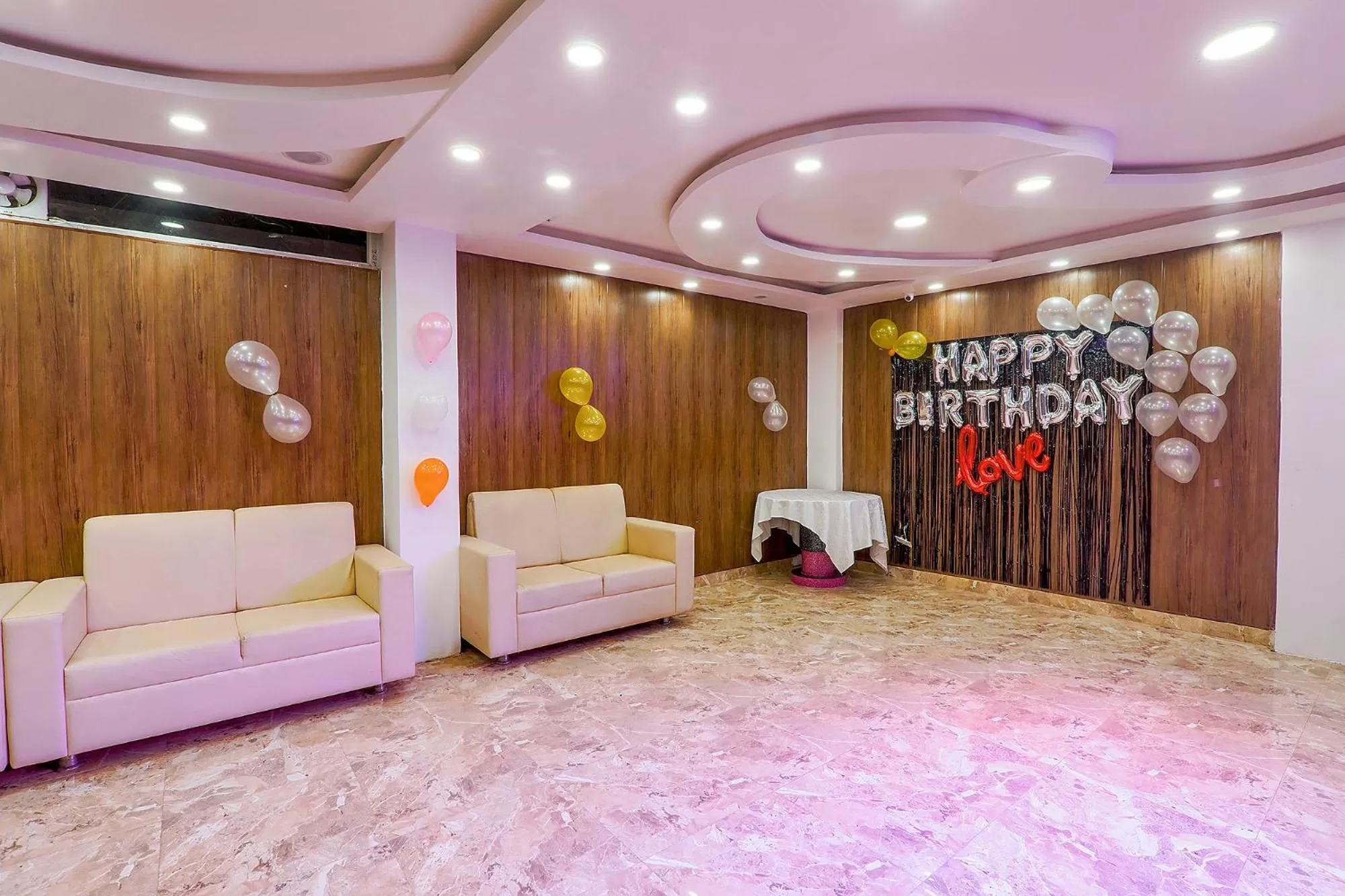 Banquet/Function facilities in FabHotel GMC Grand