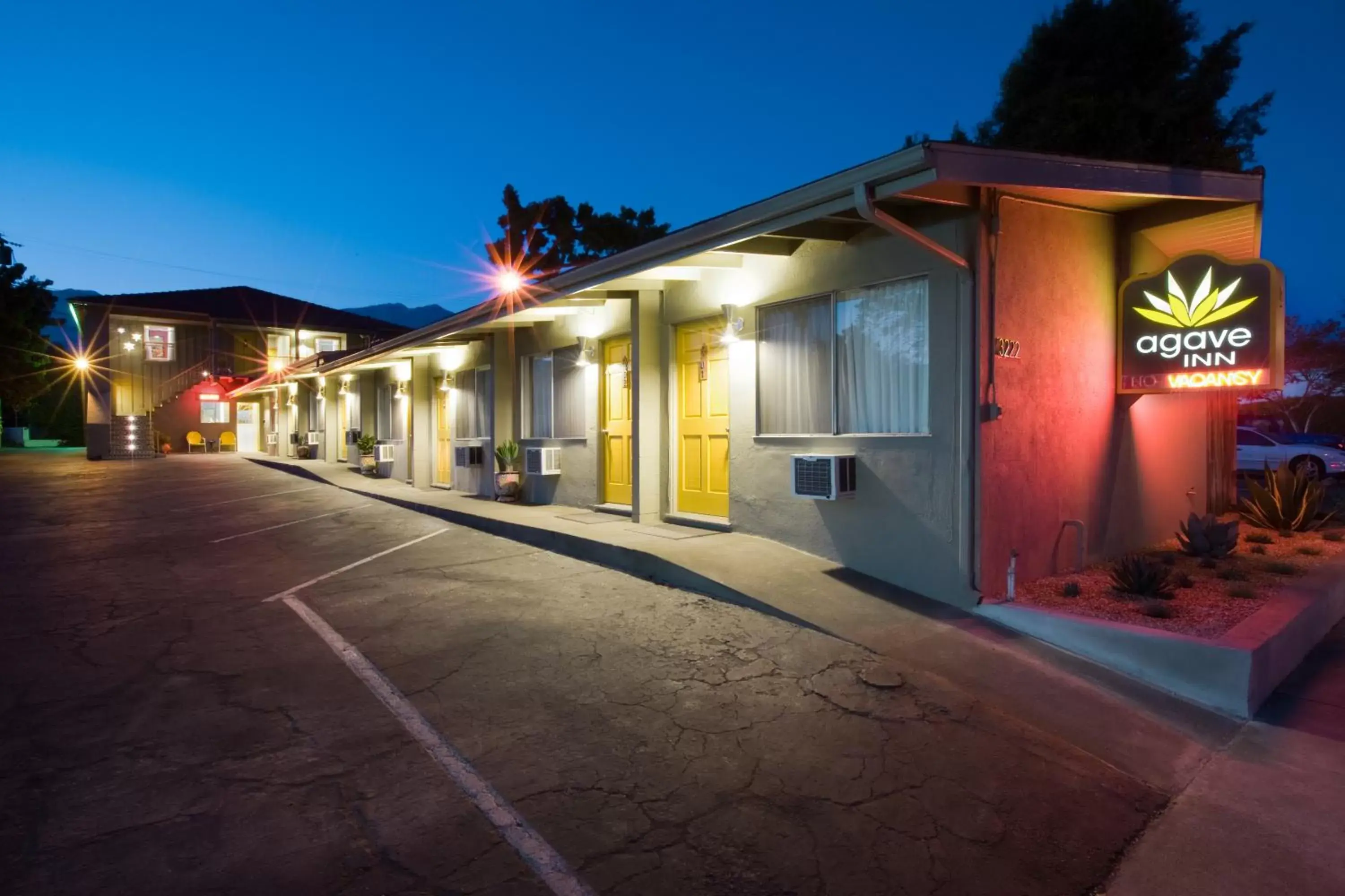 Facade/entrance, Property Building in Agave Inn