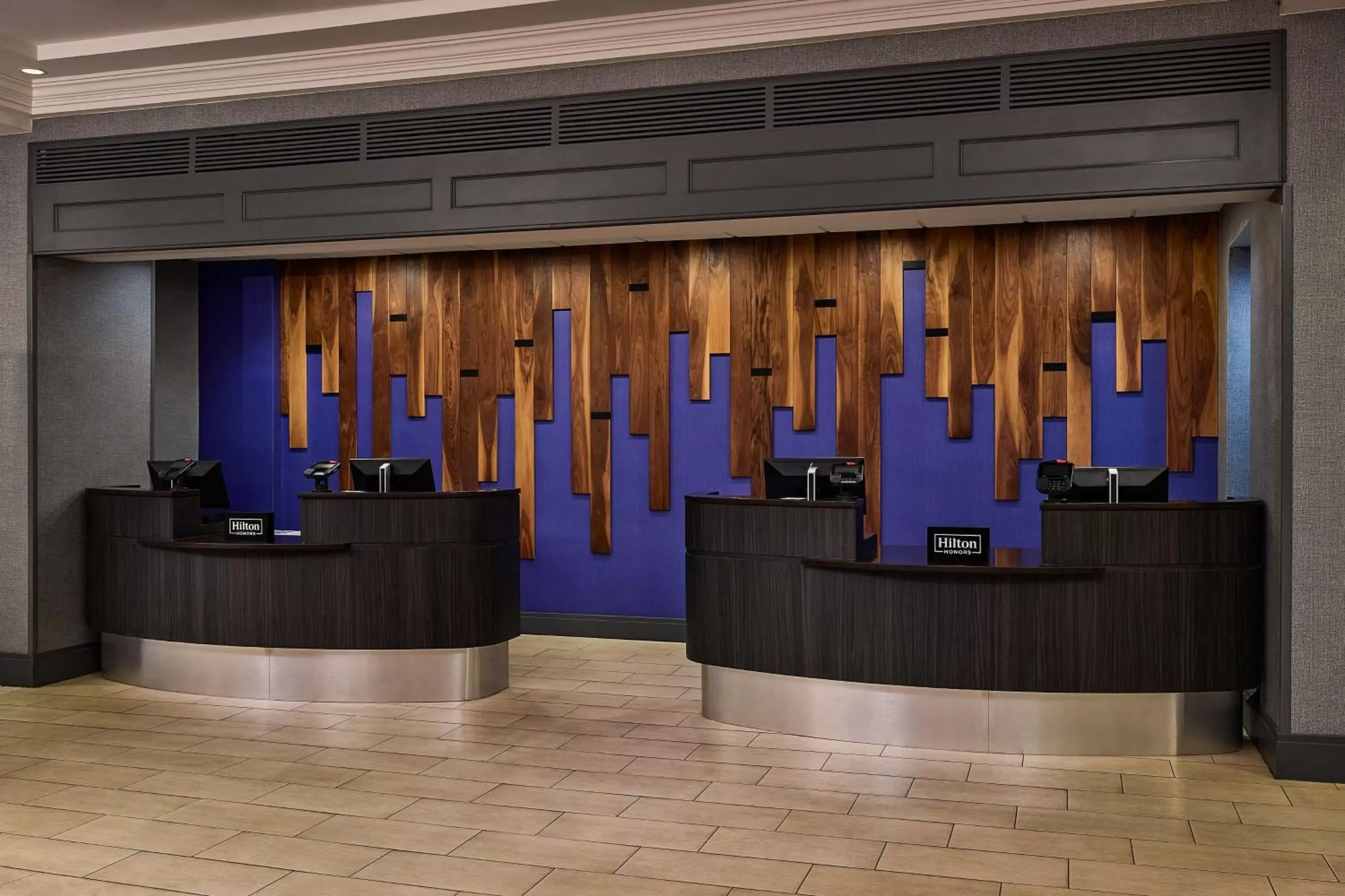 Lobby or reception in Hilton Kansas City Country Club Plaza