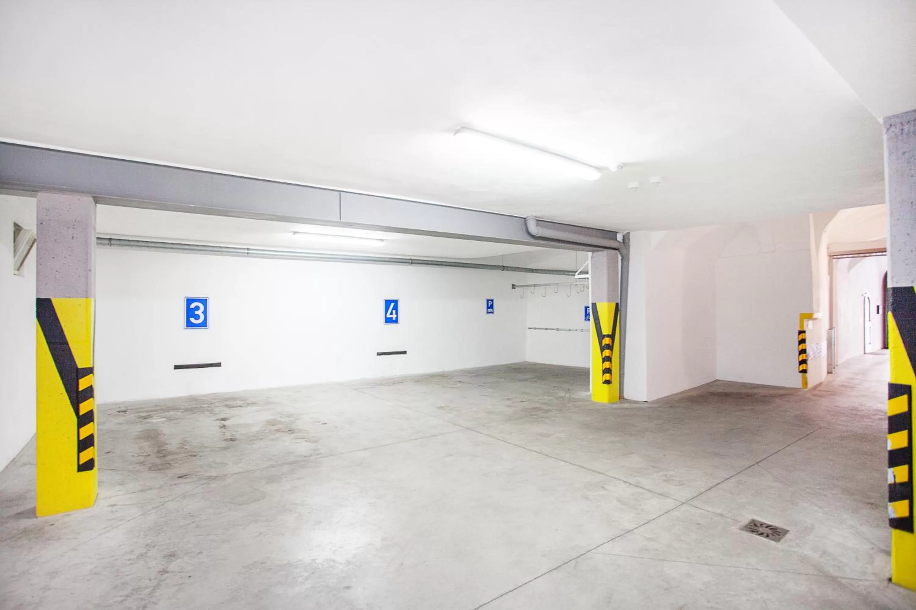 Parking in Hotel U Tří hrušek suites & apartments