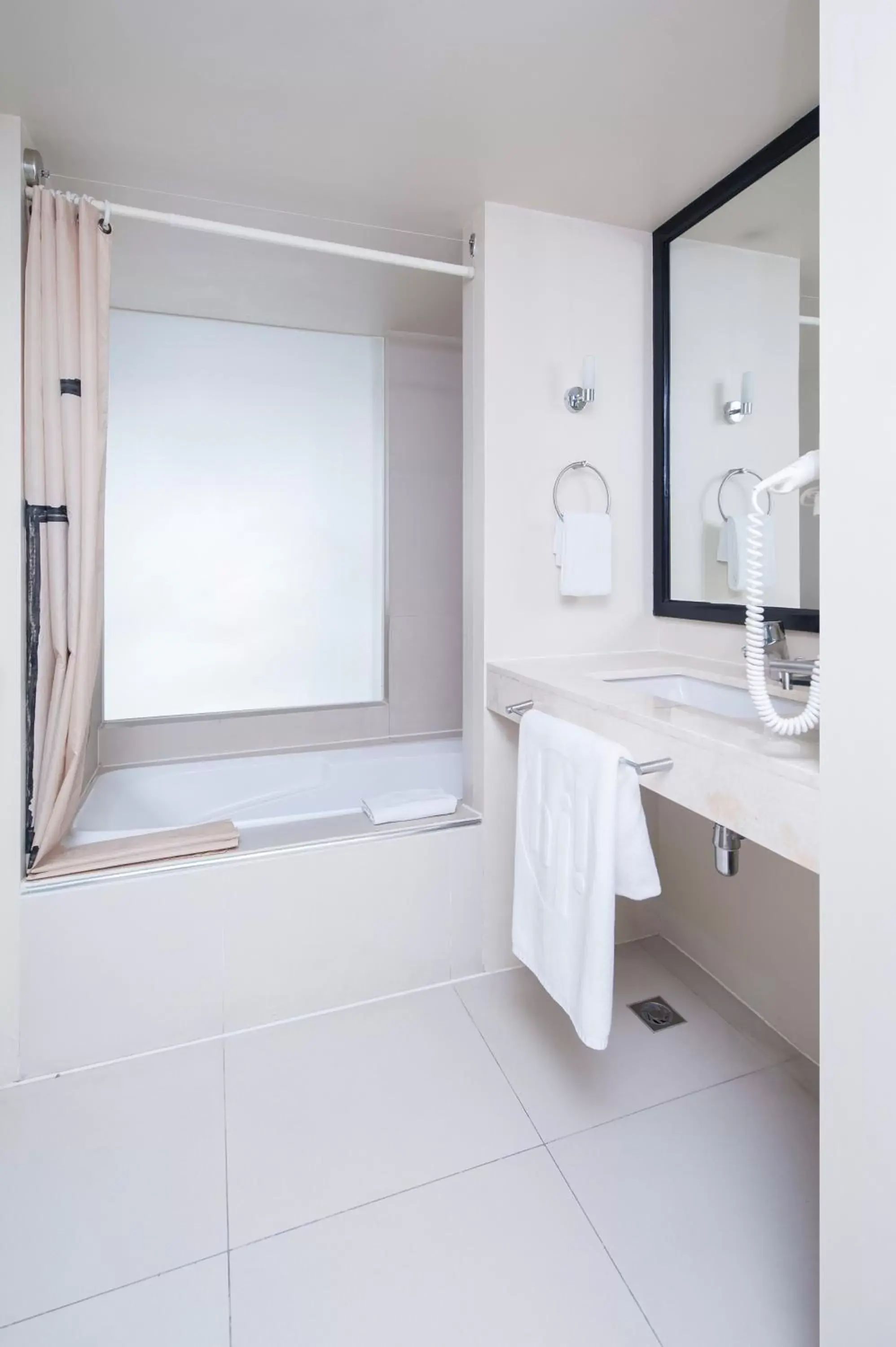 Shower, Bathroom in The Picasso Boutique Serviced Residences Managed by HII