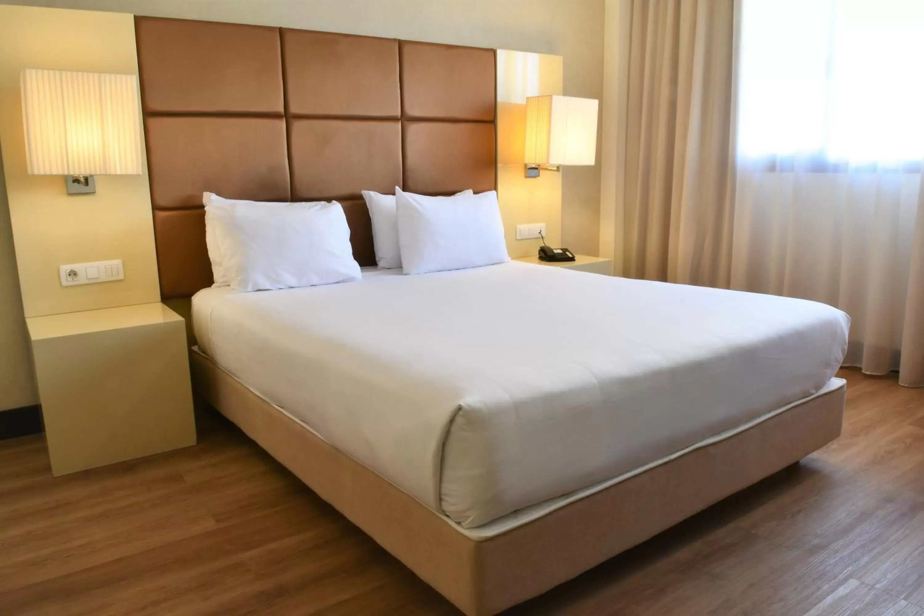 Photo of the whole room, Bed in Holiday Inn Madrid - Las Tablas, an IHG Hotel