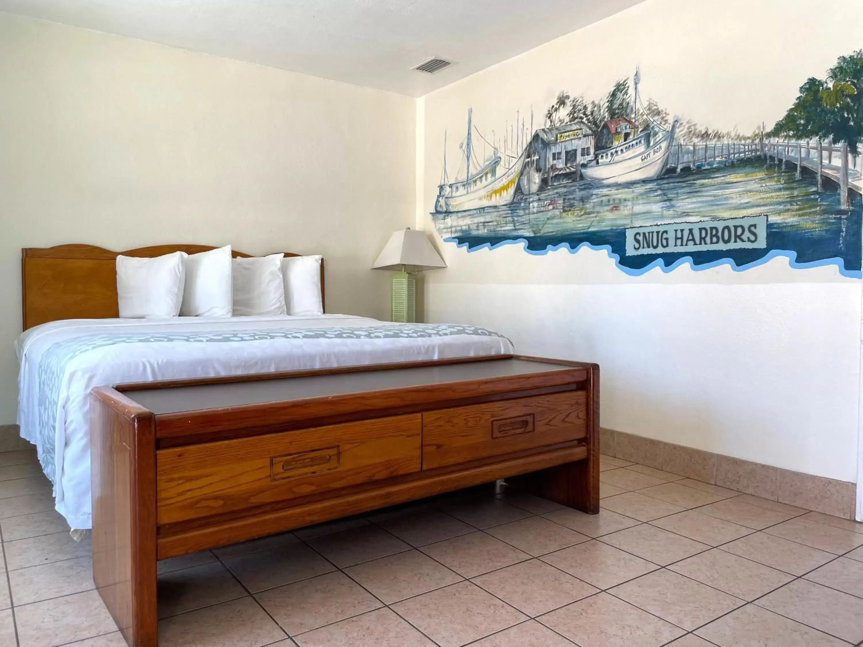 Bed in Magic Beach Motel - Vilano Beach, Saint Augustine