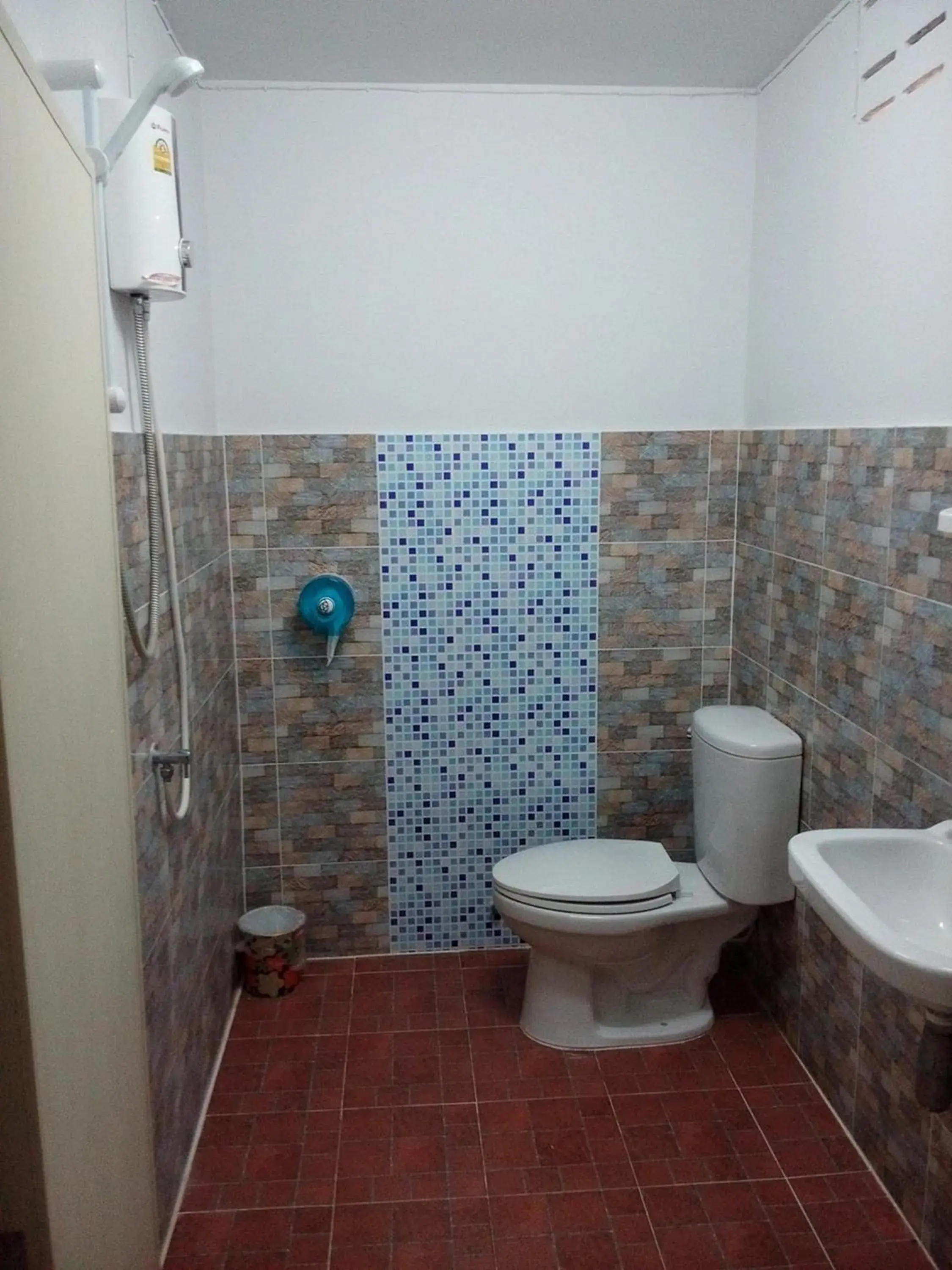 Photo of the whole room, Bathroom in Lanta Memory Resort - SHA Plus