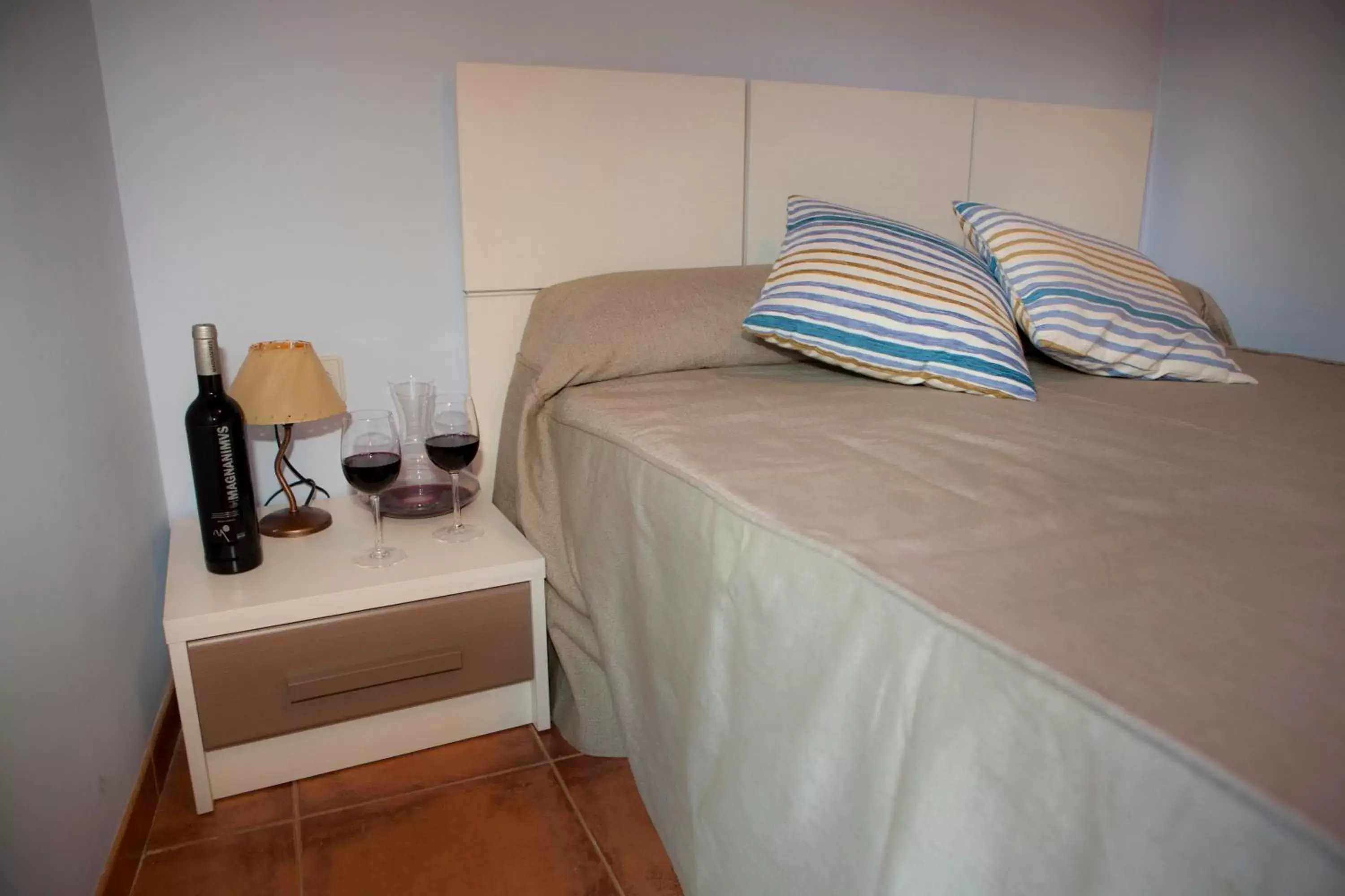 Classic Single Room with Shower in Casa Rural Magnanimvs Classic Single Room with Shower in Casa Rural Magnanimvs