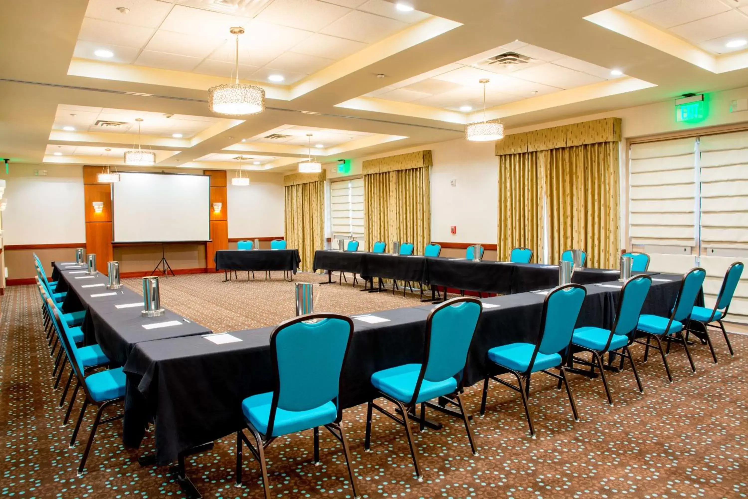 Meeting/conference room in Hampton Inn & Suites Riverside/Corona East