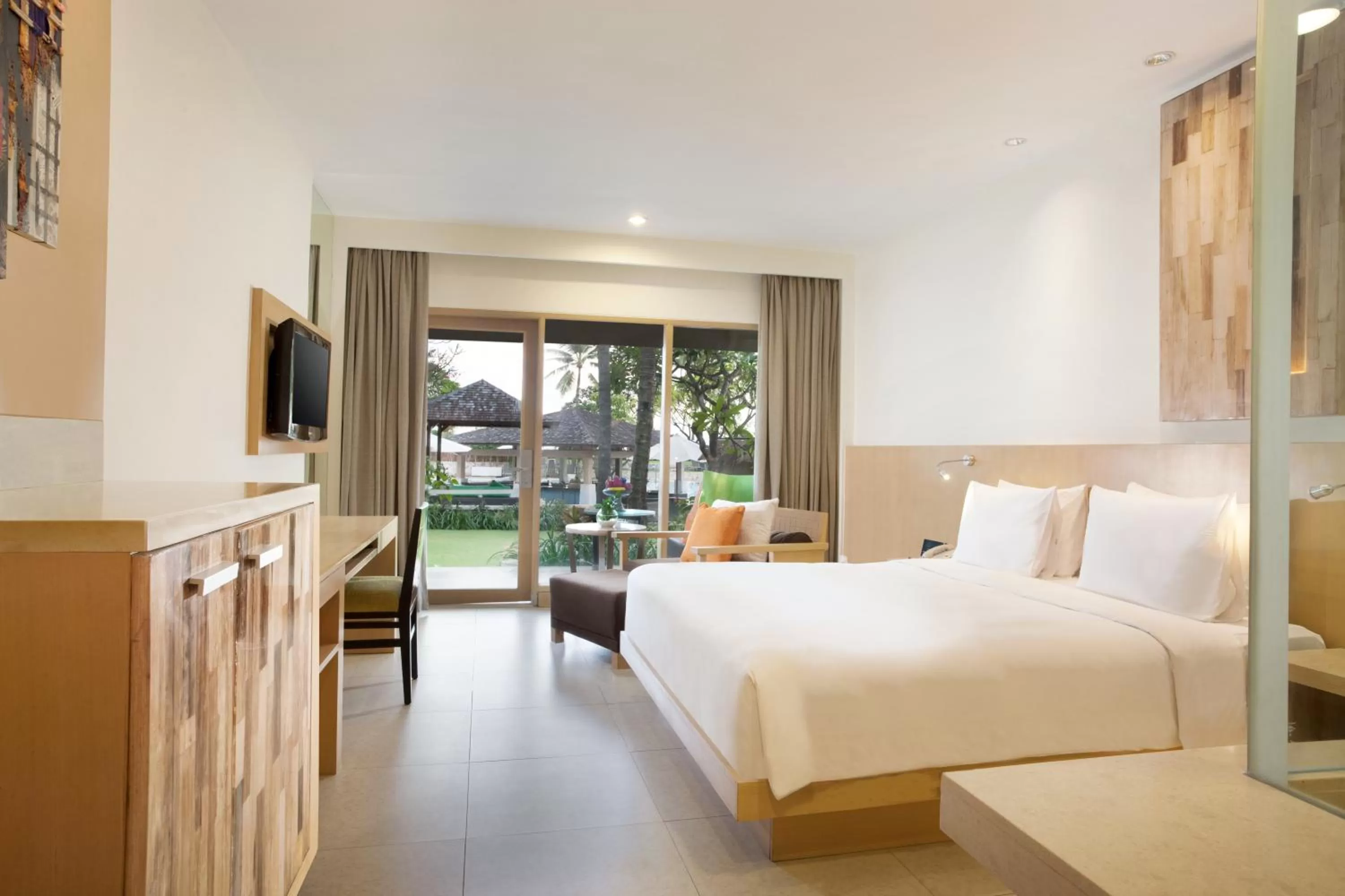 Bed in Holiday Inn Resort Baruna Bali by IHG