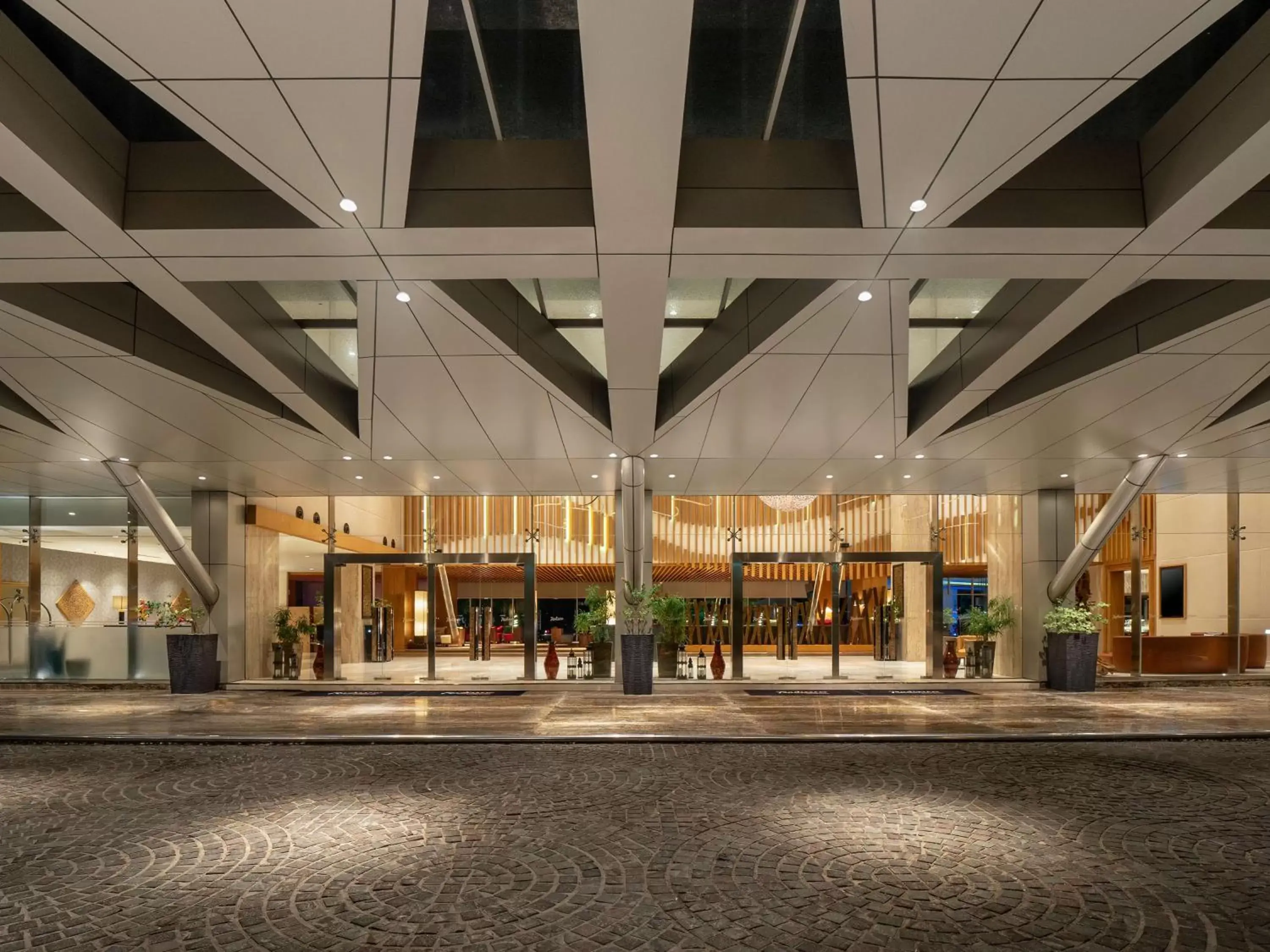 Lobby or reception in Radisson Golf & Convention Center Batam Lobby or reception in Radisson Golf & Convention Center Batam