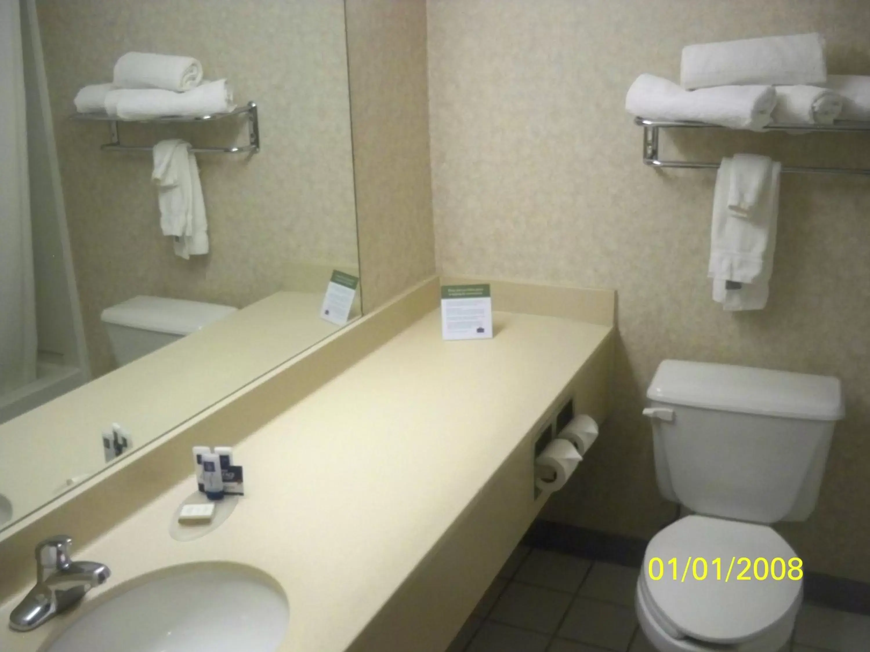 Bathroom in Baymont by Wyndham Golden/Red Rocks Bathroom in Baymont by Wyndham Golden/Red Rocks