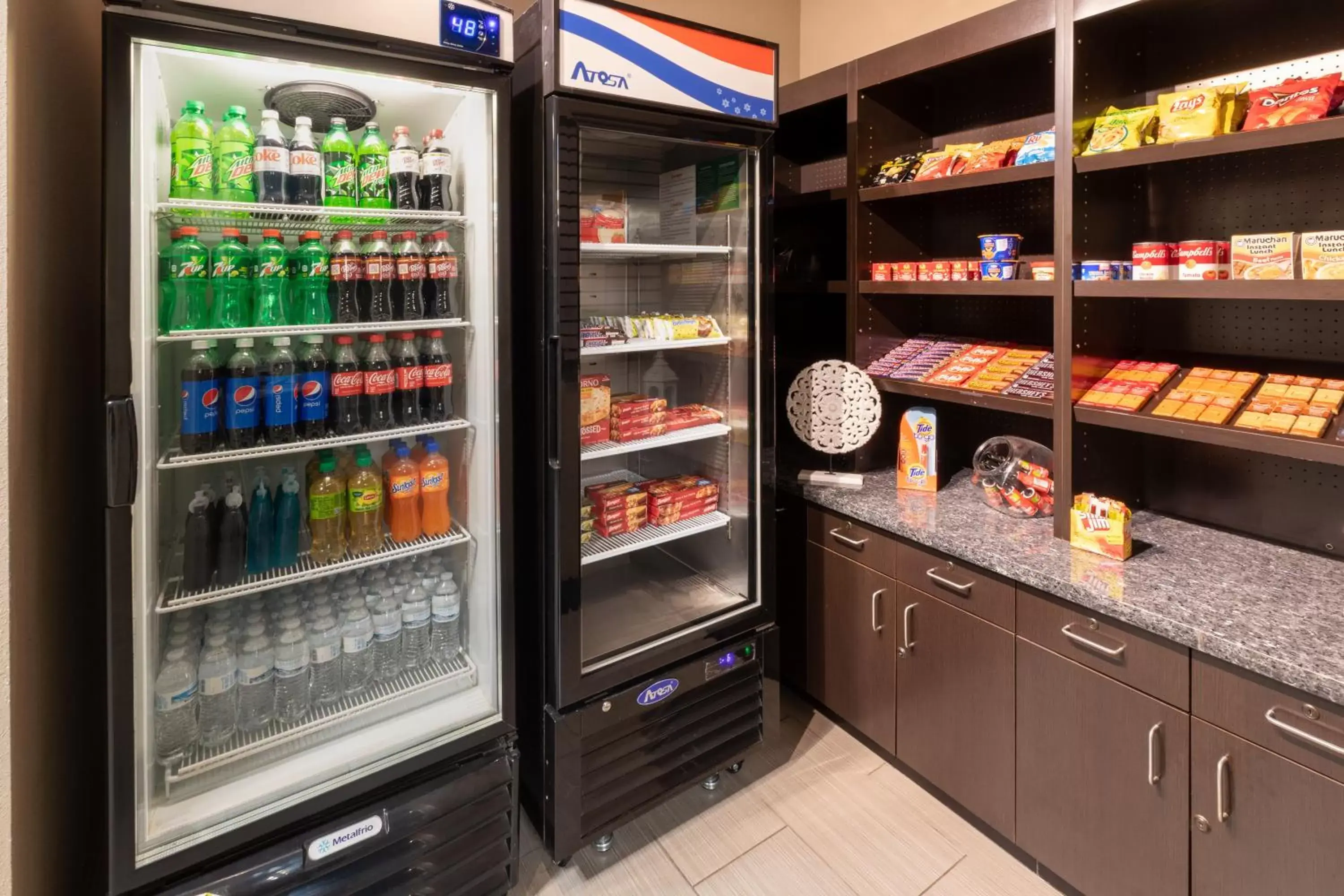 Supermarket/Shops in La Quinta Inn & Suites by Wyndham Durant