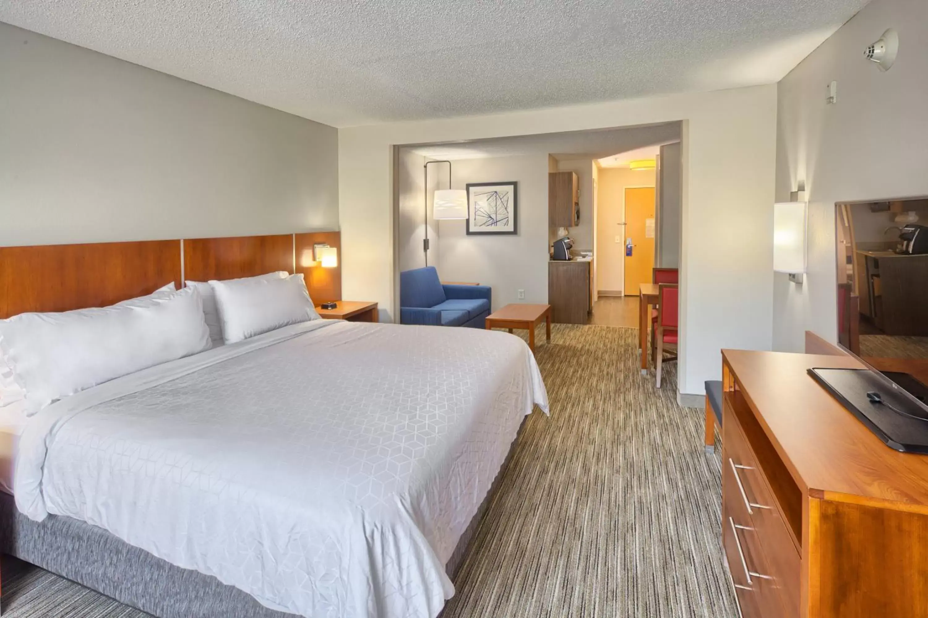 Bedroom in Holiday Inn Express Hotel & Suites Raleigh North - Wake Forest, an IHG Hotel