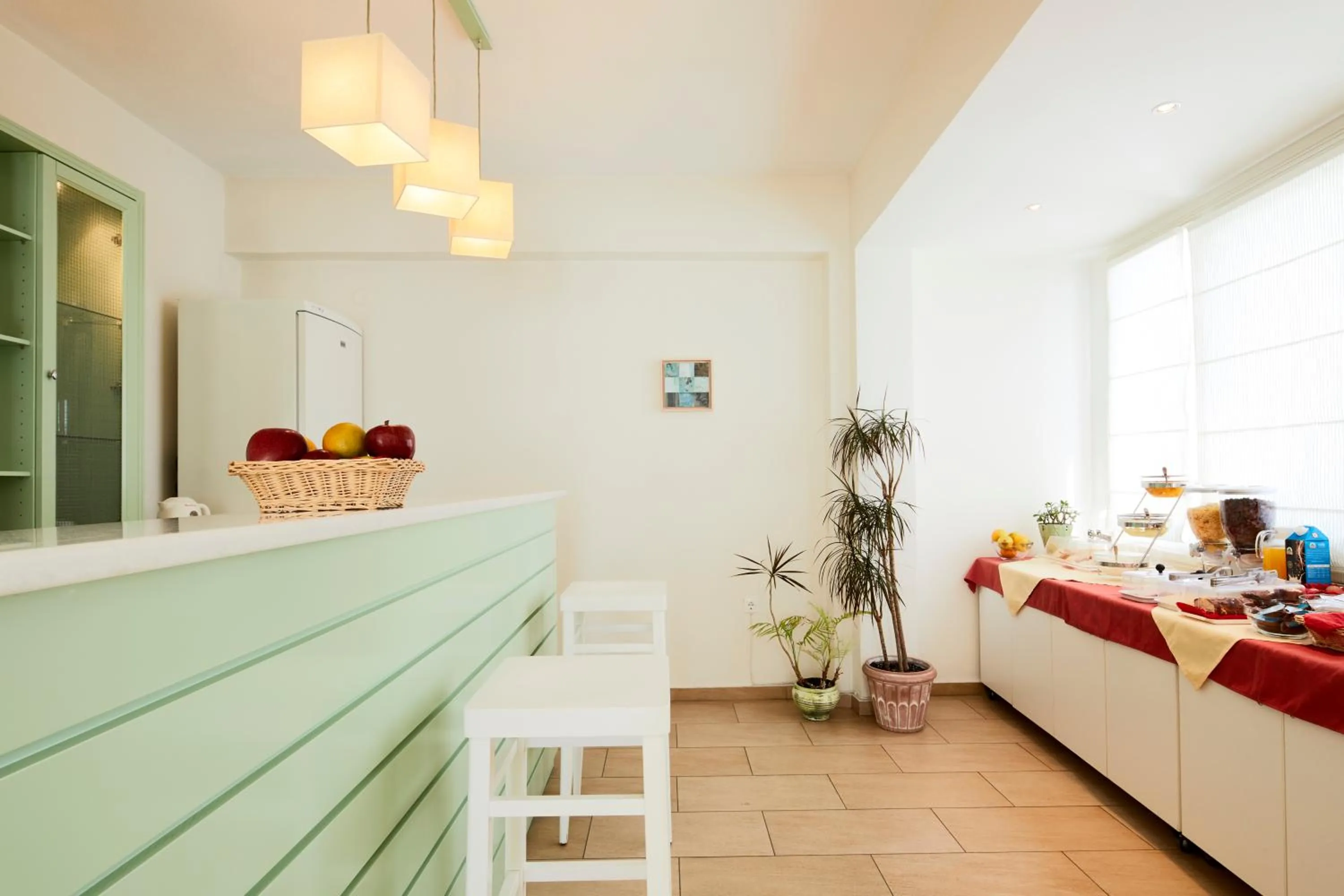 Time of day, Bed in Nissos Thira