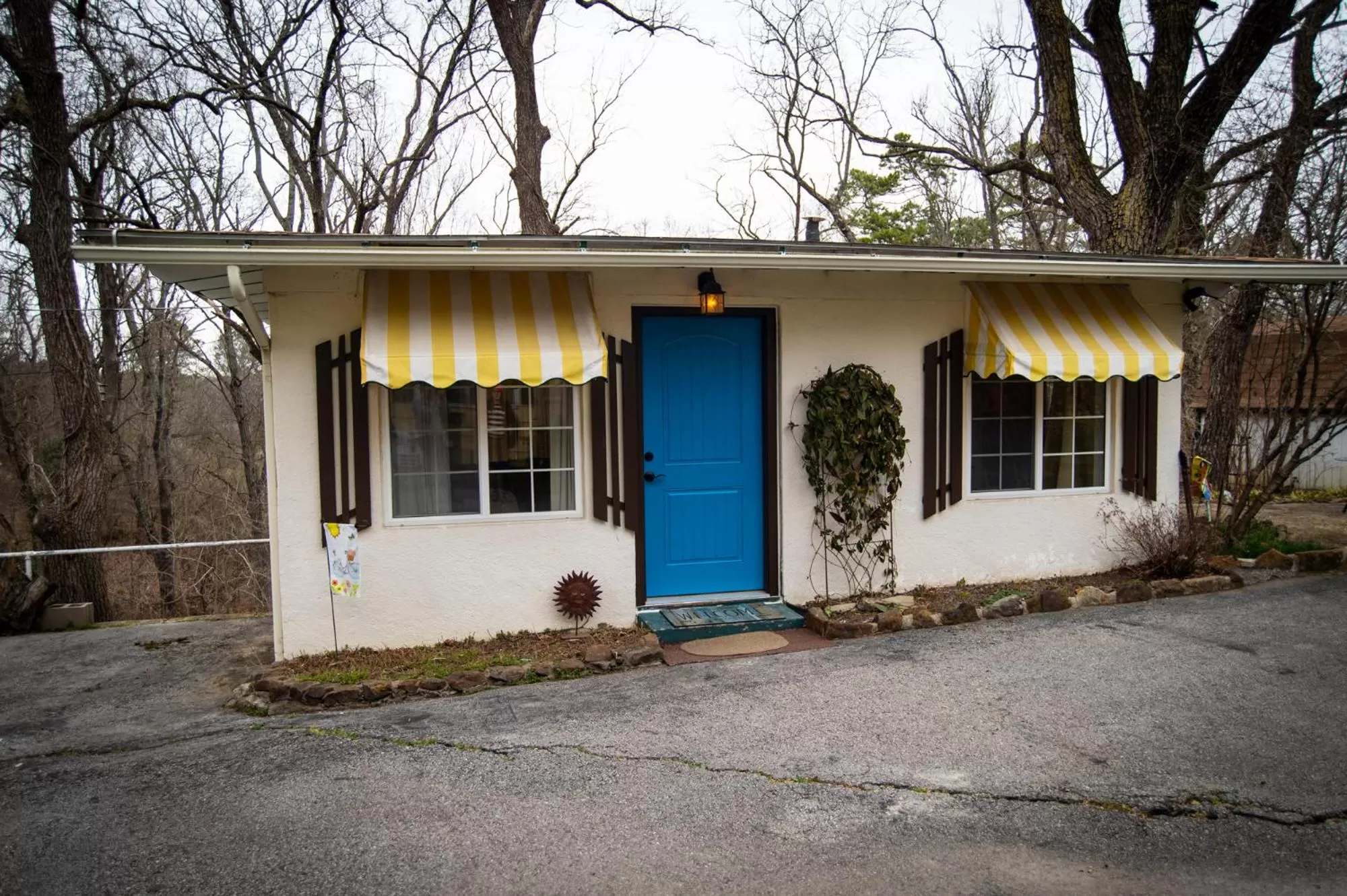 Sherwood Court Cottages