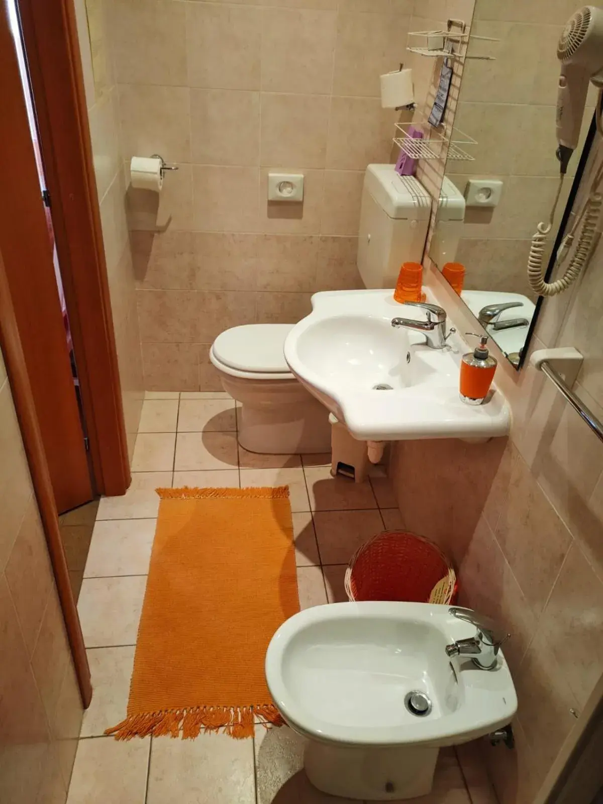 Bathroom in Hotel Serenella