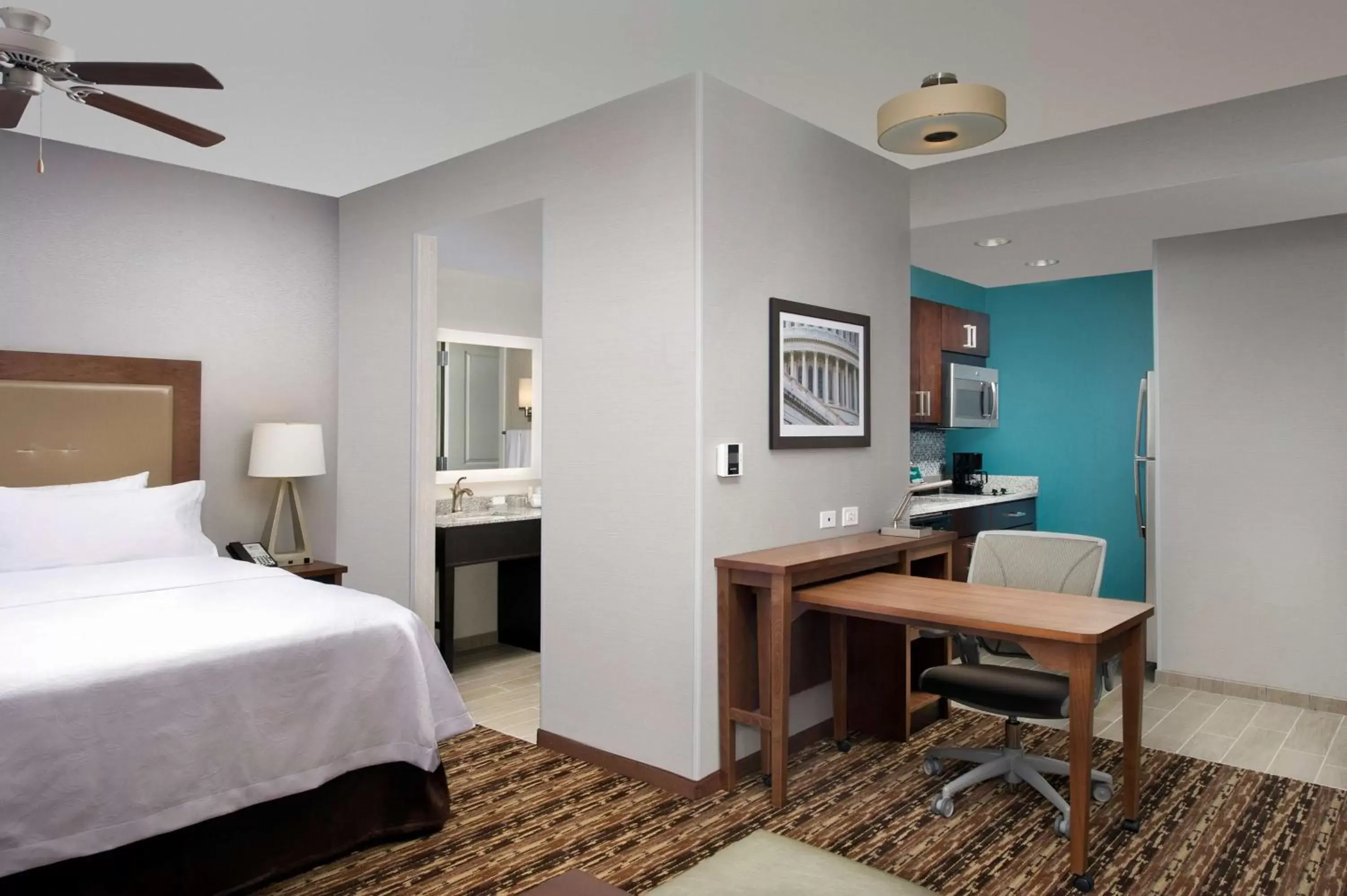 Bed in Homewood Suites by Hilton Washington DC NoMa Union Station