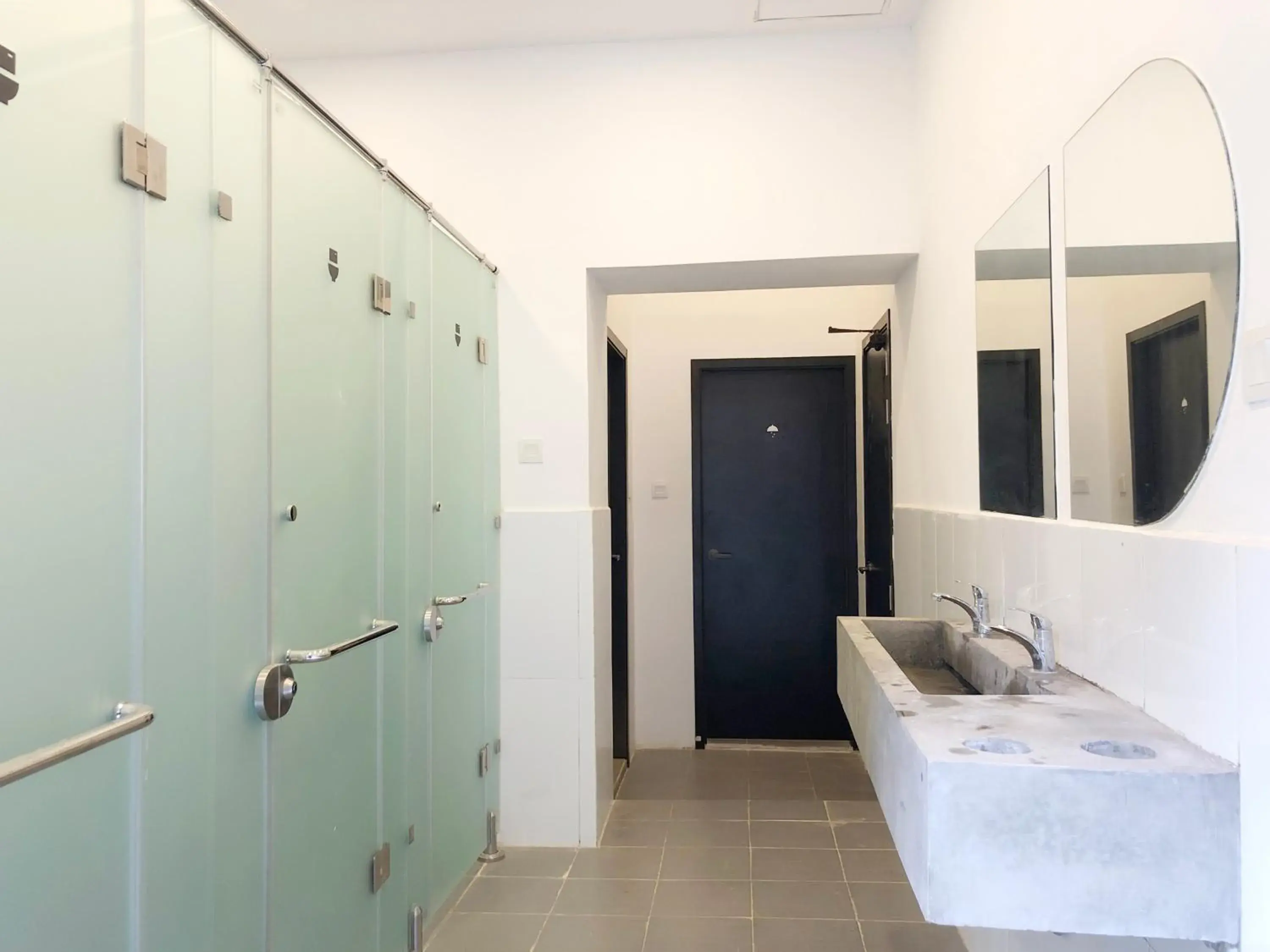 Shower, Bathroom in HOOD Hostel