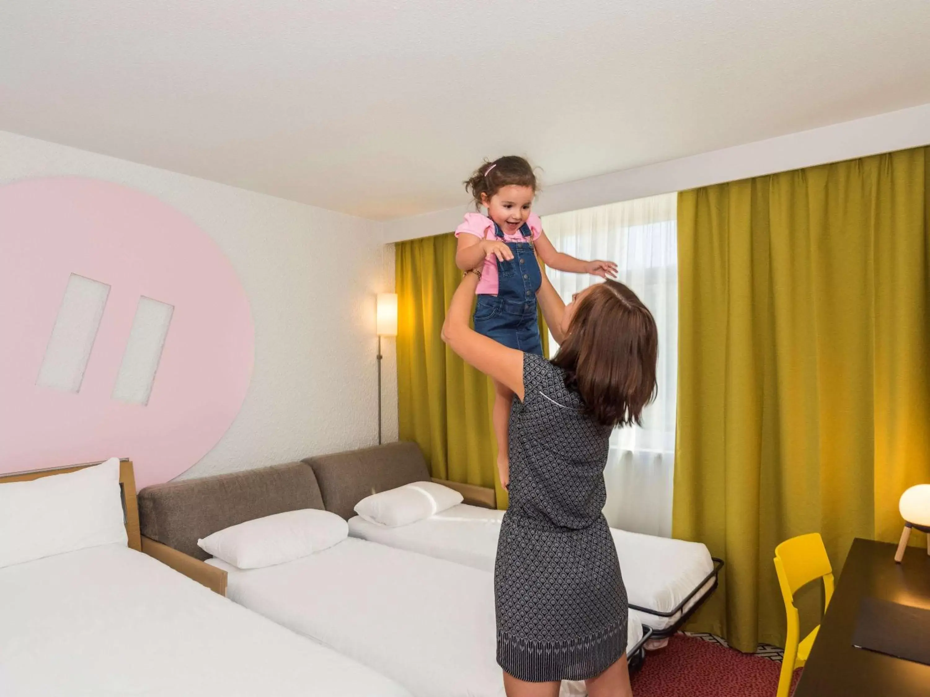 Photo of the whole room, Bed in ibis Styles Lyon Bron Eurexpo Photo of the whole room, Bed in ibis Styles Lyon Bron Eurexpo