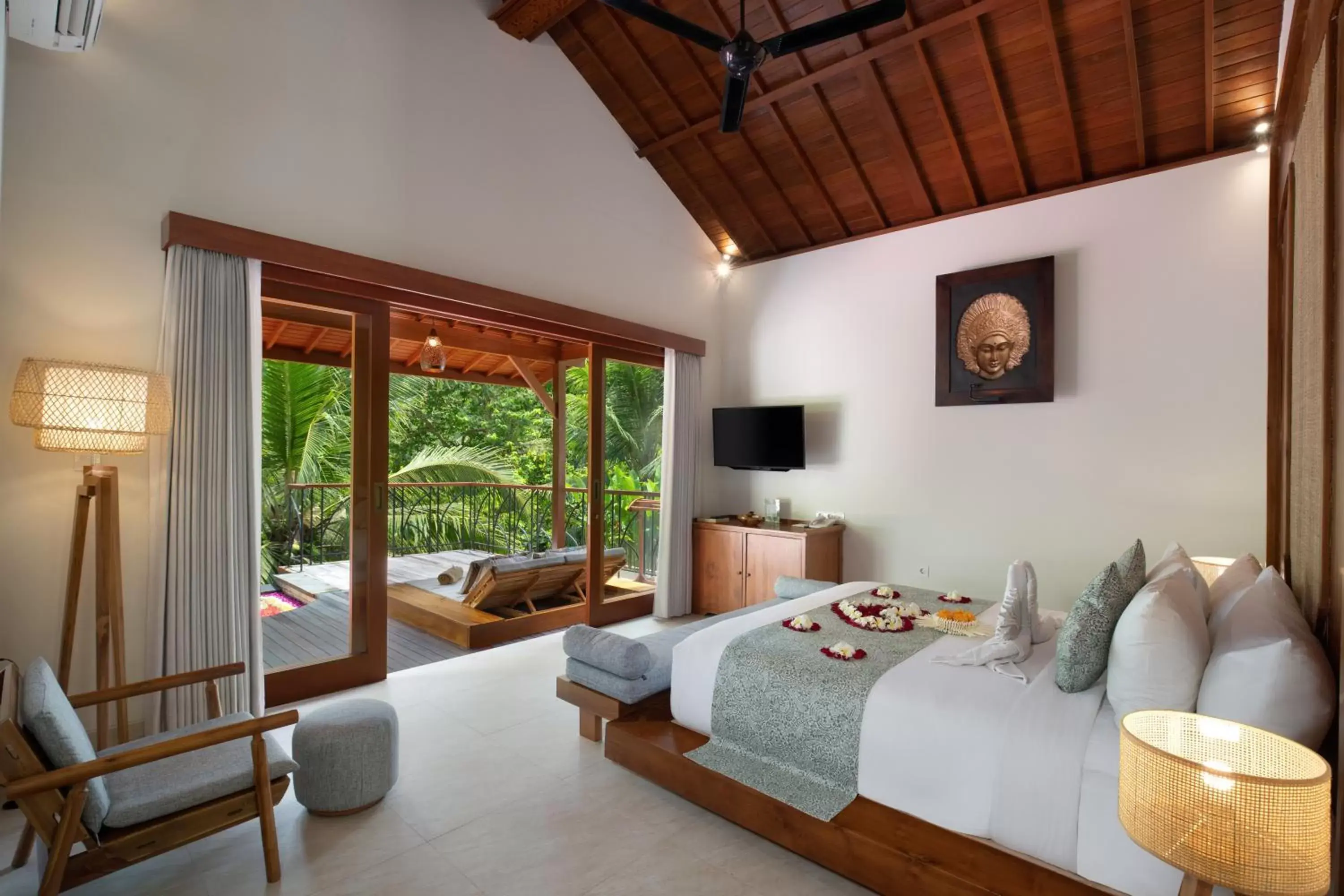 Bed in Jannata Resort and Spa