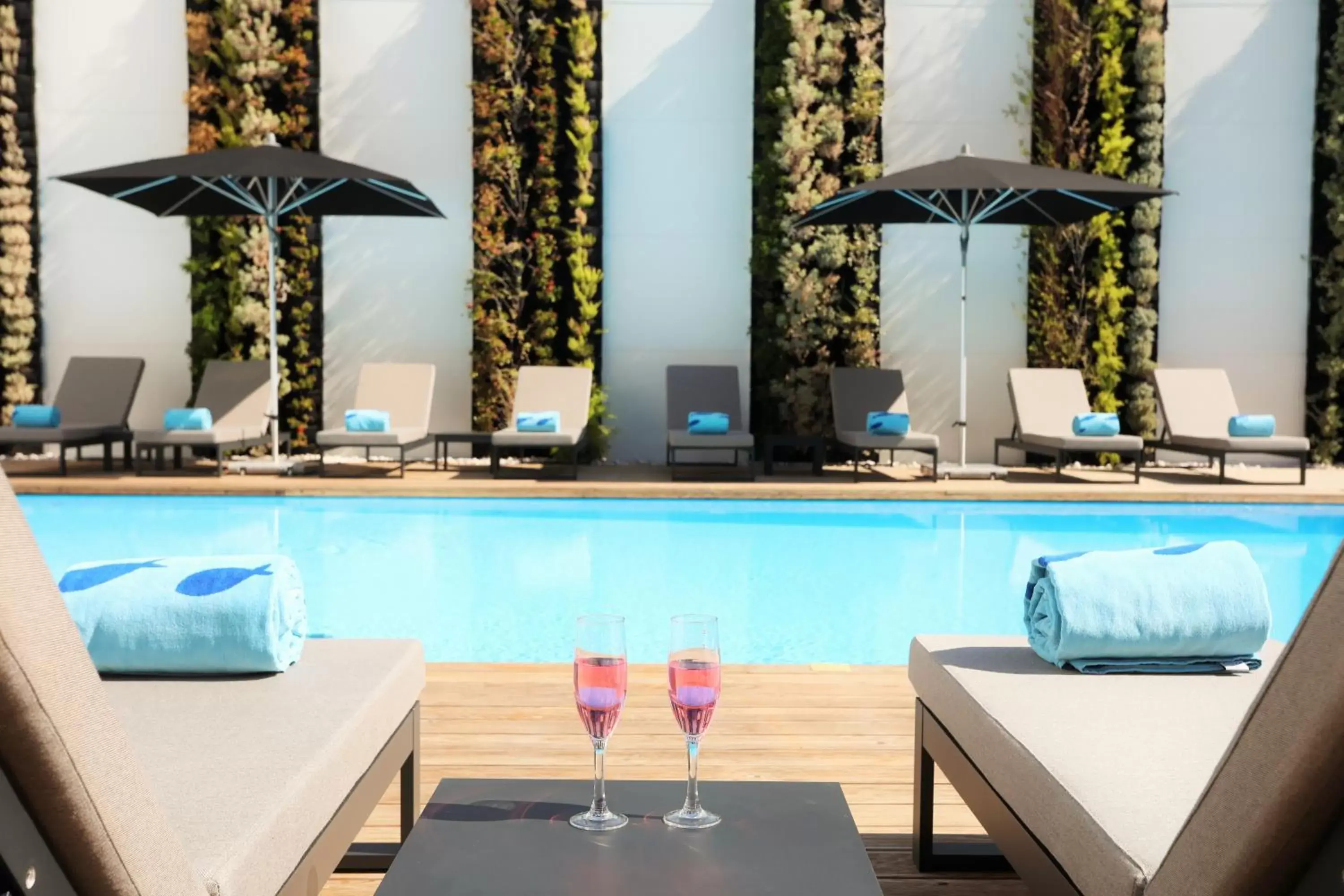 Swimming pool in Iberostar Selection Lisboa Swimming pool in Iberostar Selection Lisboa