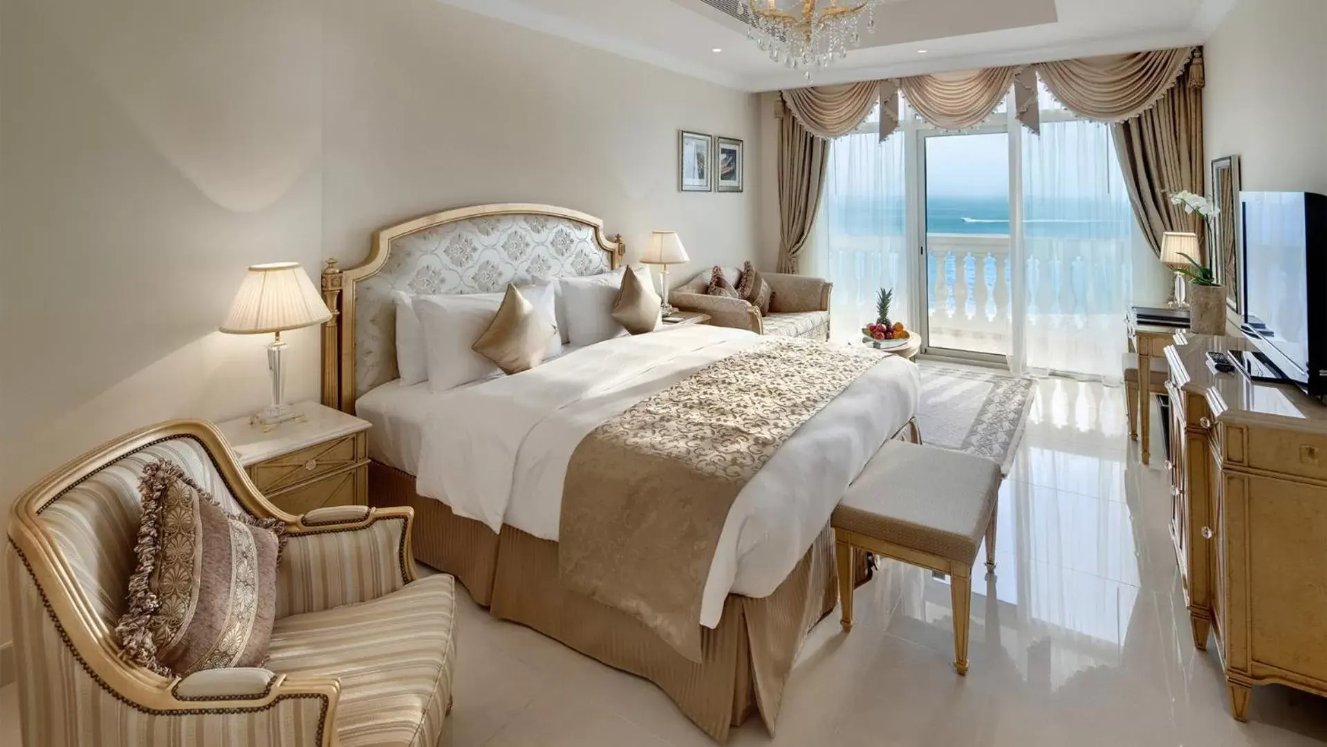 Deluxe 3 Bedroom Family Apartment in Kempinski Hotel & Residences Palm Jumeirah Deluxe 3 Bedroom Family Apartment in Kempinski Hotel & Residences Palm Jumeirah