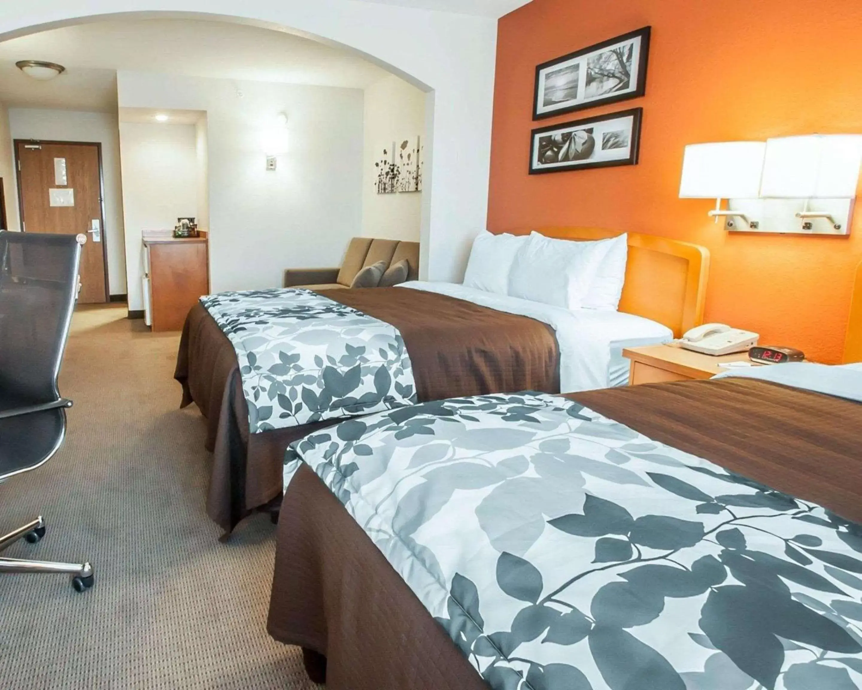 Bedroom, Bed in Sleep Inn & Suites Lake of the Ozarks