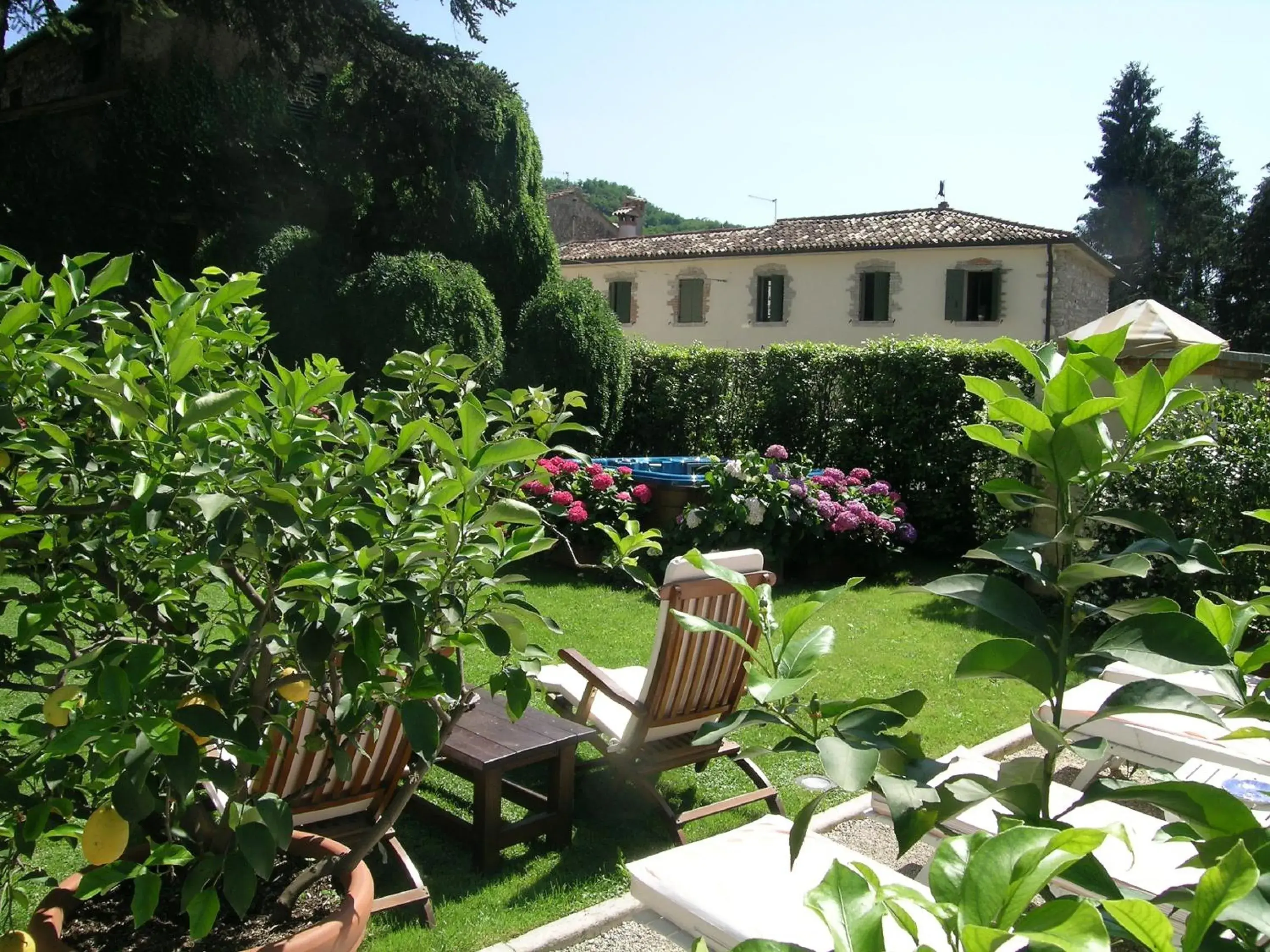 Garden in Villa Abbazia Relais & Chateaux