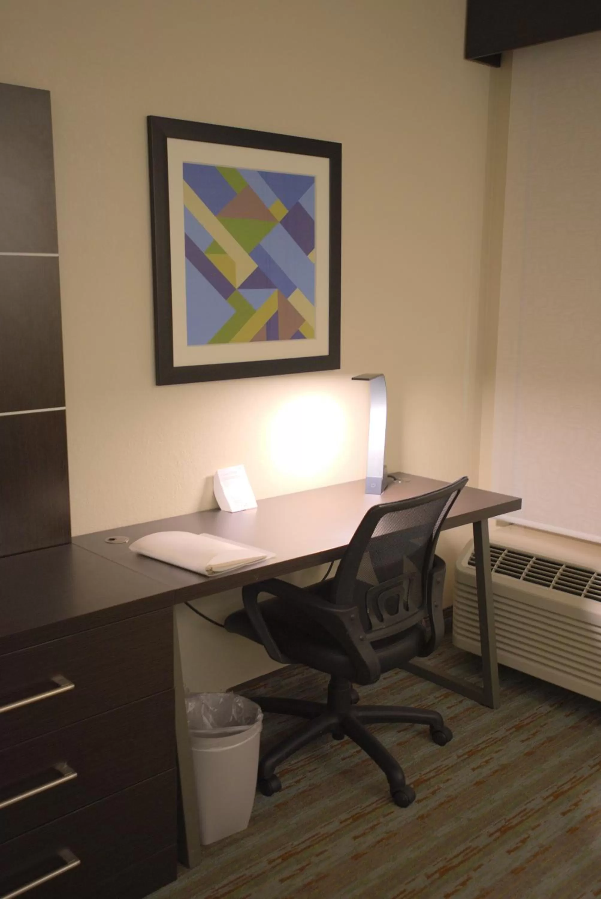 Business facilities in Holiday Inn Express Anderson I-85 - Exit 27- Highway 81 by IHG