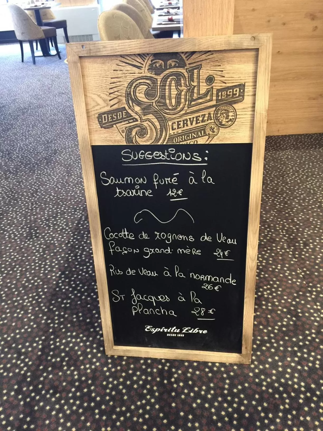 Restaurant/places to eat in Hostellerie Saint Vincent Beauvais Aeroport