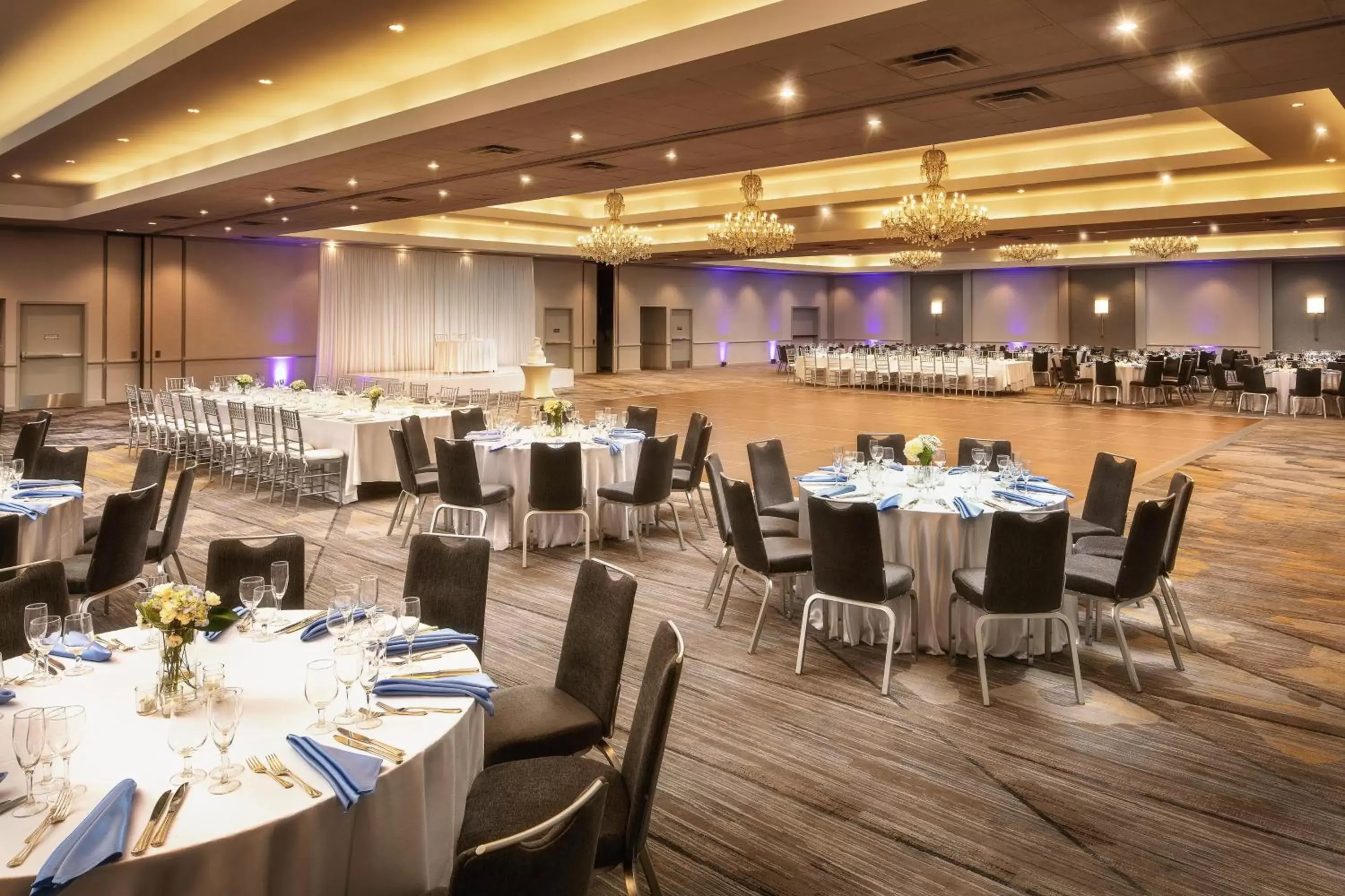 Meeting/conference room, Restaurant/Places to Eat in Sheraton Parsippany Hotel