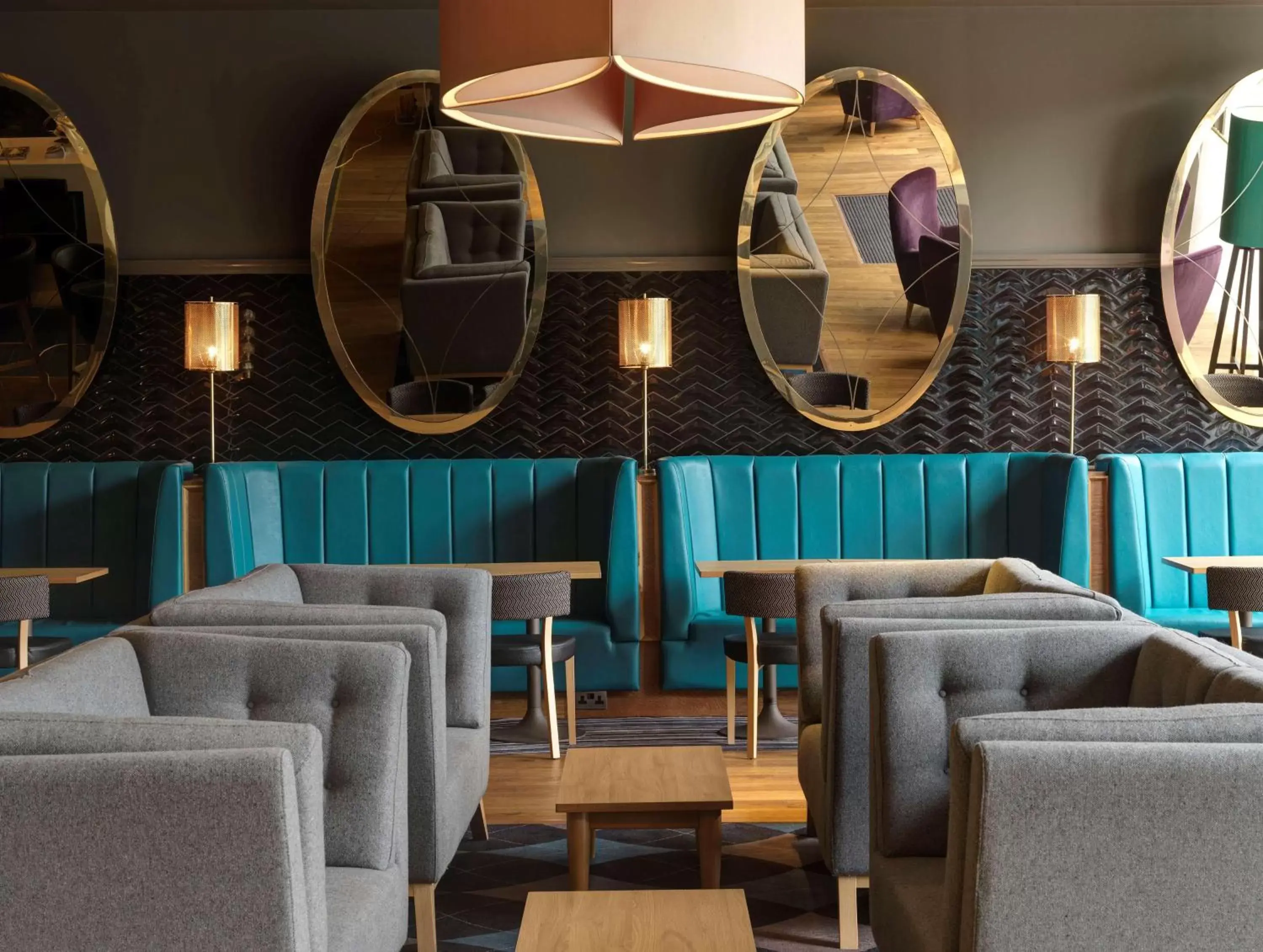 Restaurant/places to eat, Lounge/Bar in Doubletree by Hilton Edinburgh City Centre