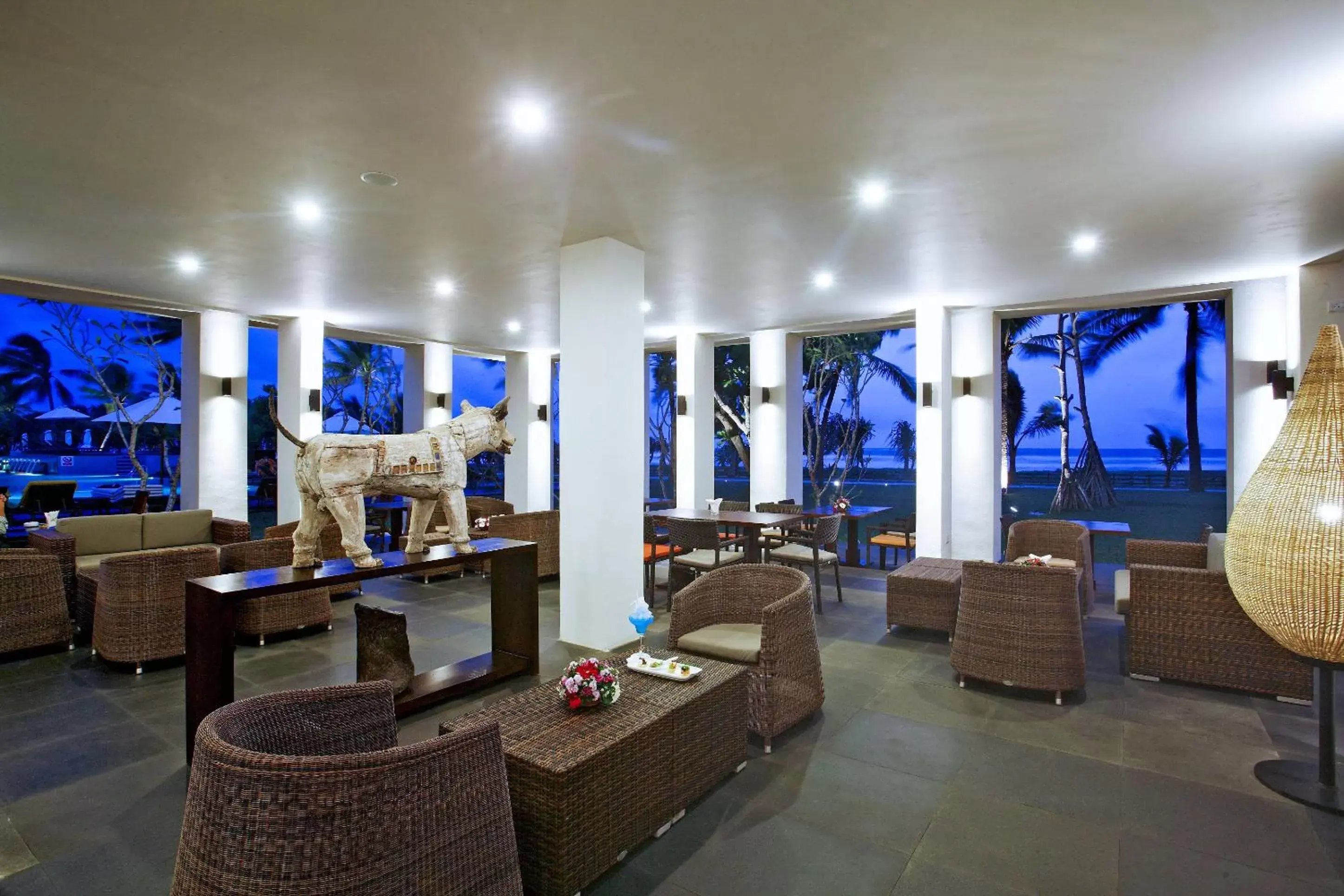 Restaurant/places to eat in Centara Ceysands Resort & Spa Sri Lanka