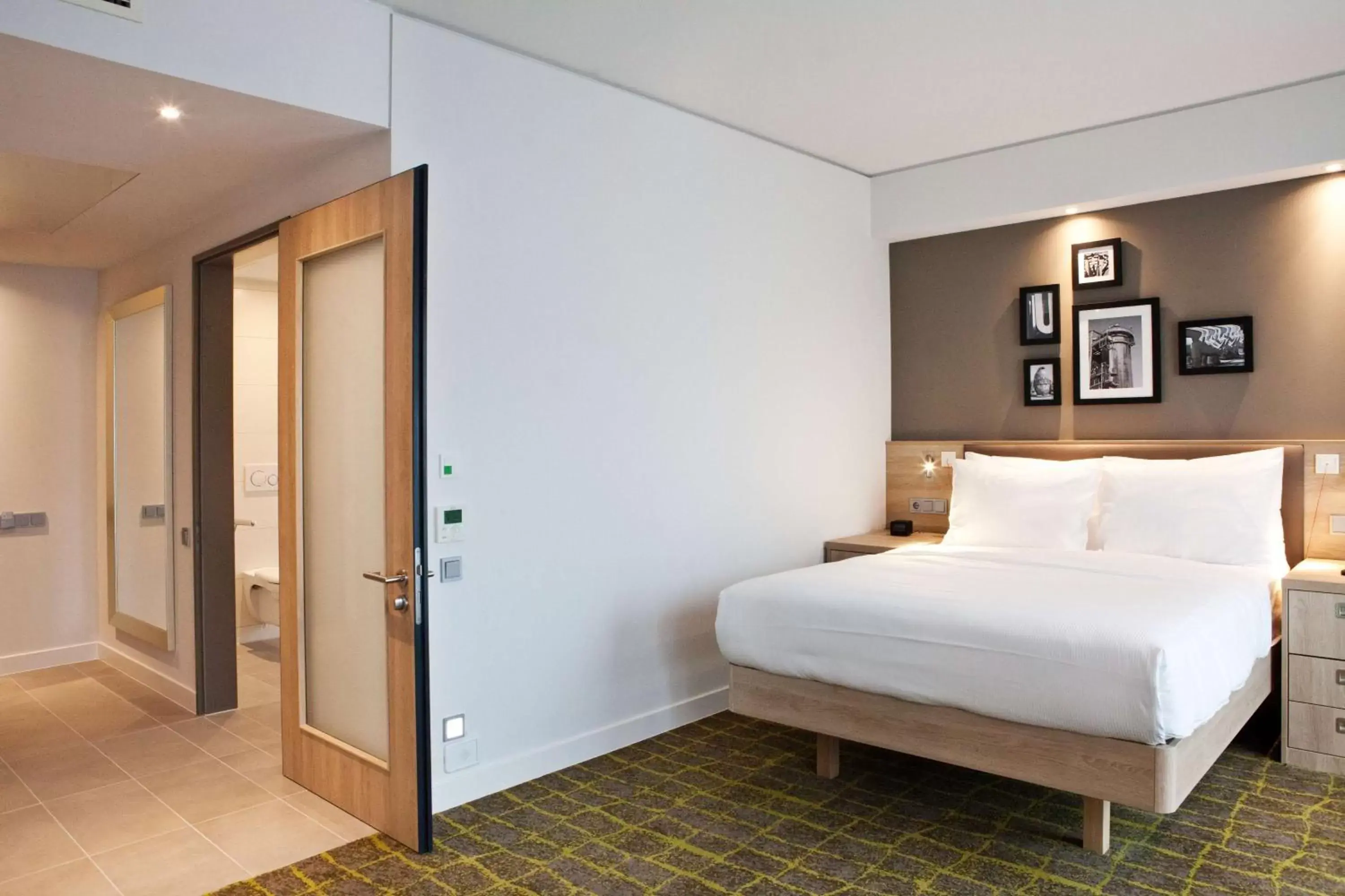 Bed in Hampton By Hilton Dortmund Phoenix See Bed in Hampton By Hilton Dortmund Phoenix See