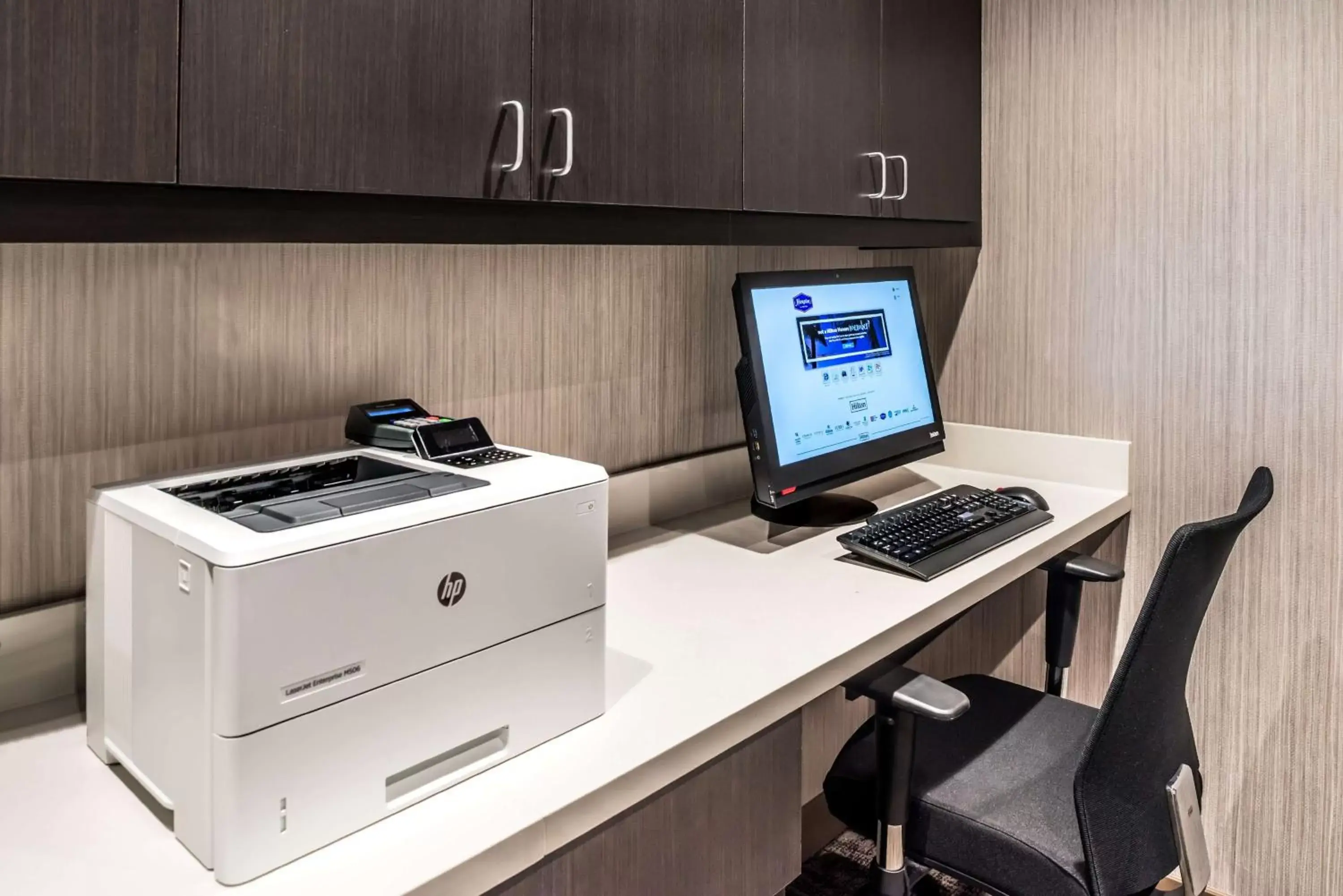 Business facilities in Hampton Inn & Suites Wixom/Novi/Detroit, Mi