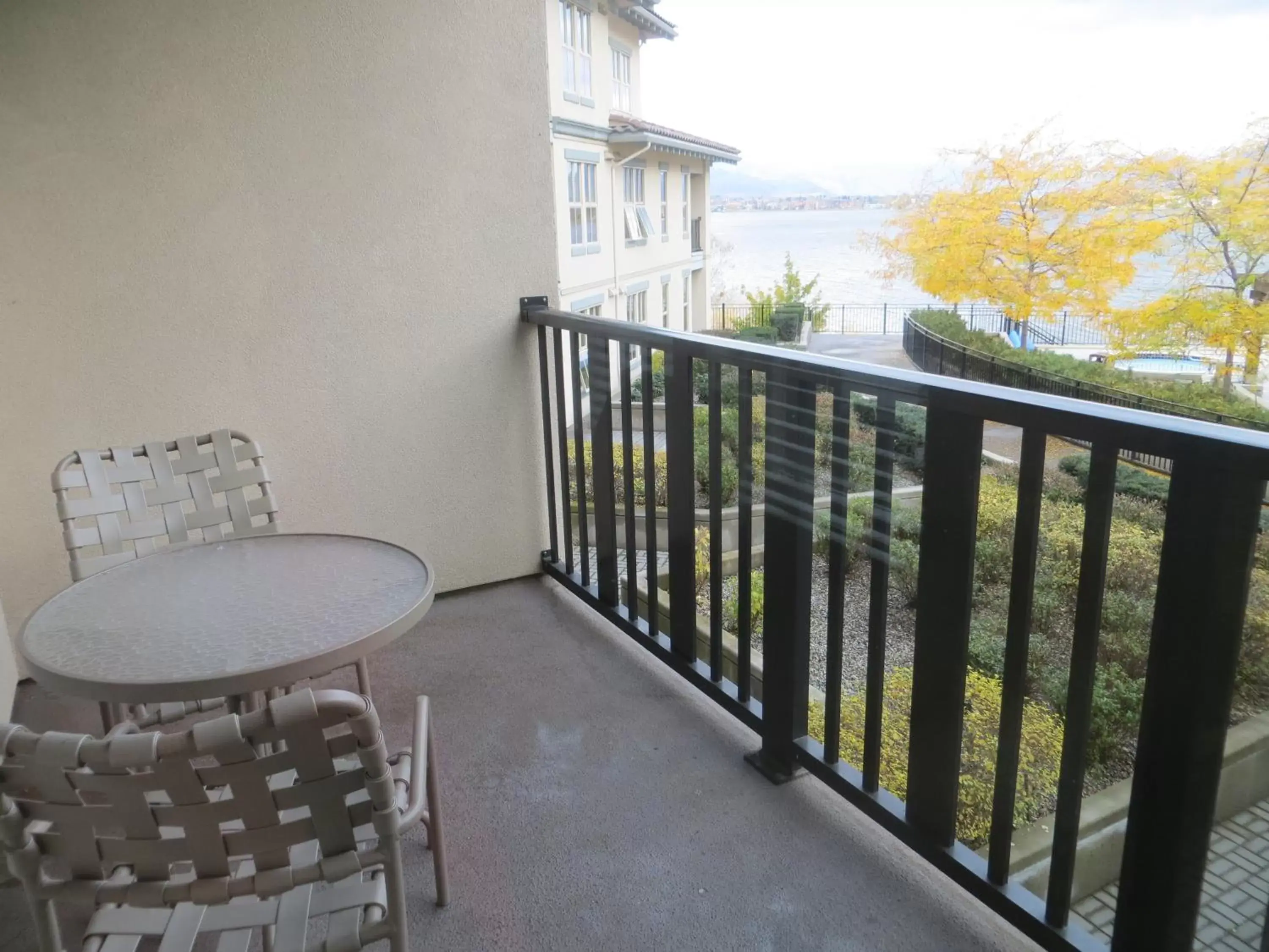 Balcony/Terrace in Walnut Beach Resort