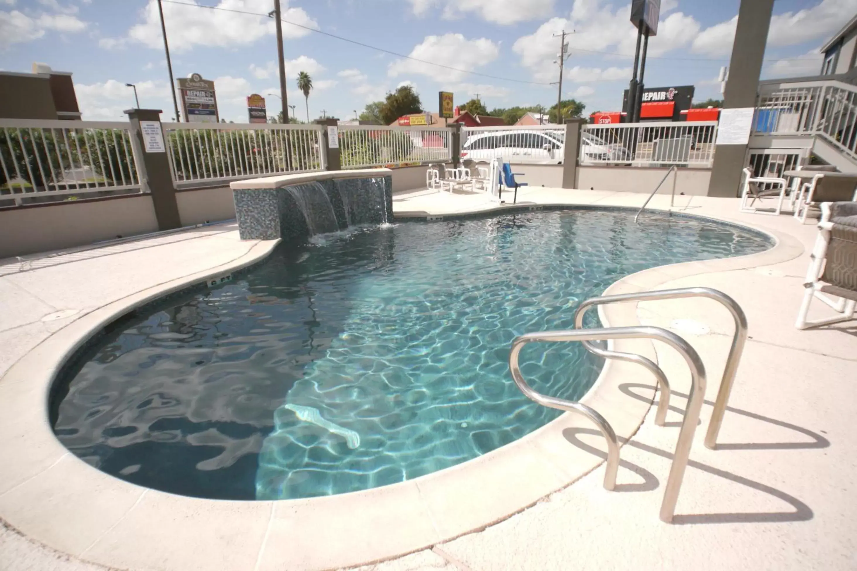 Swimming Pool in Texas Inn McAllen Airport